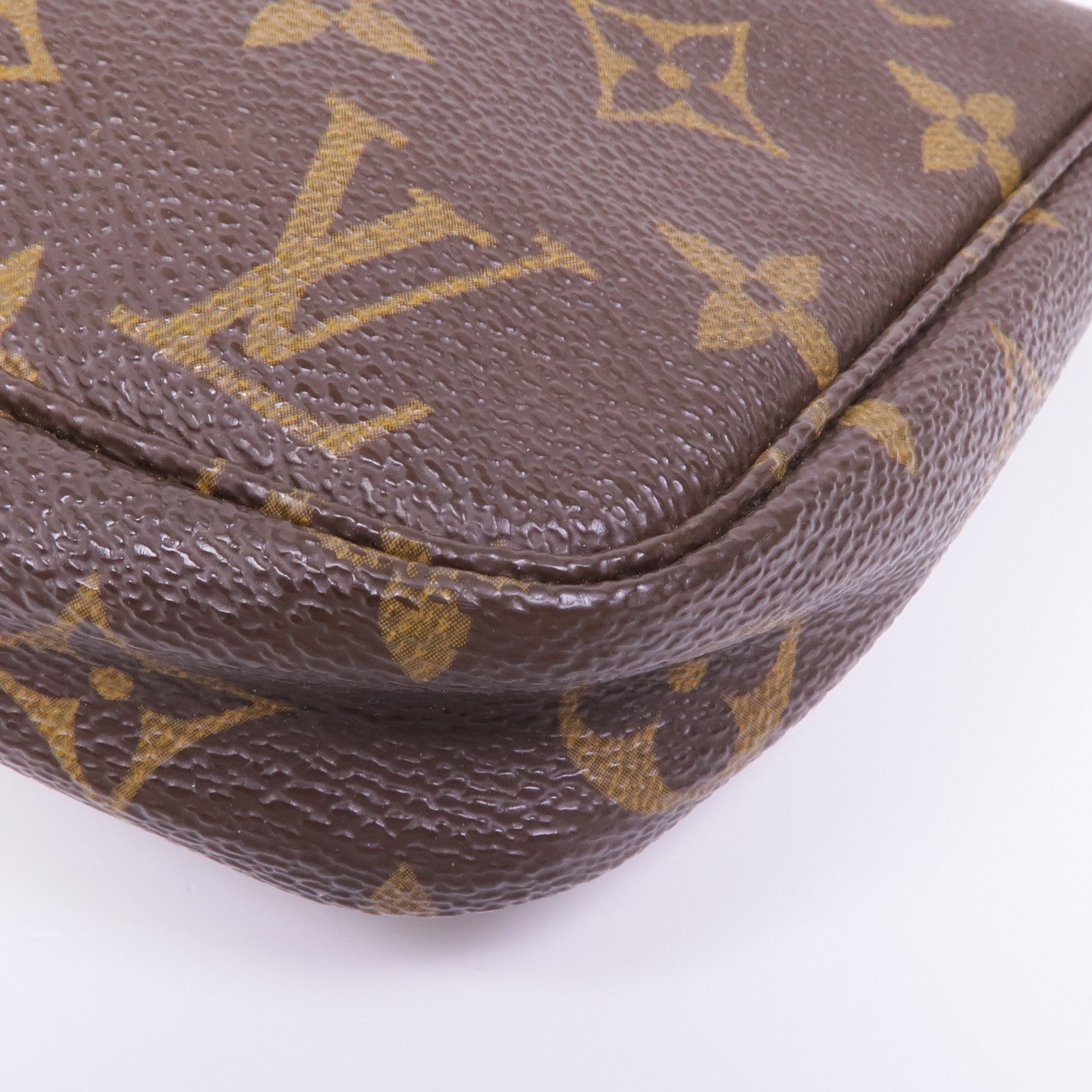 LOUIS VUITTON Monogram Pochette Accessoires金扣手挽袋棕色