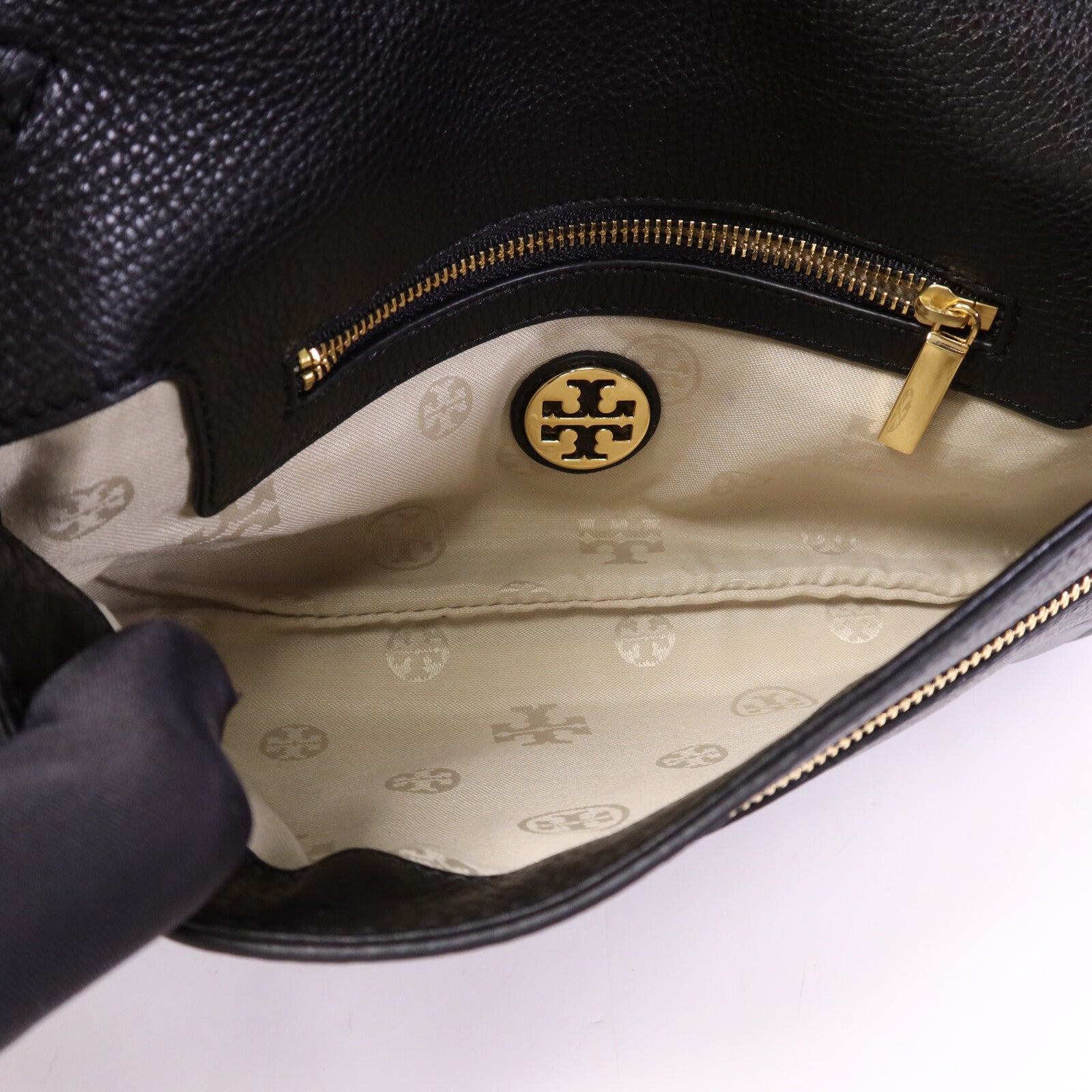 牛皮皮革Amanda Logo Clutch金扣鏈帶肩背袋