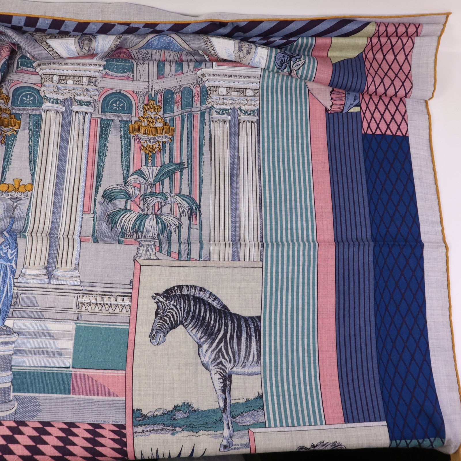 HERMES 羊絨/絲質Scarf 140X140絲巾