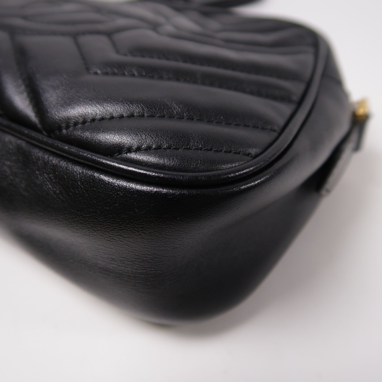 GUCCI 牛皮皮革GG Marmont Chain Shoulder Bag金扣肩背袋黑色