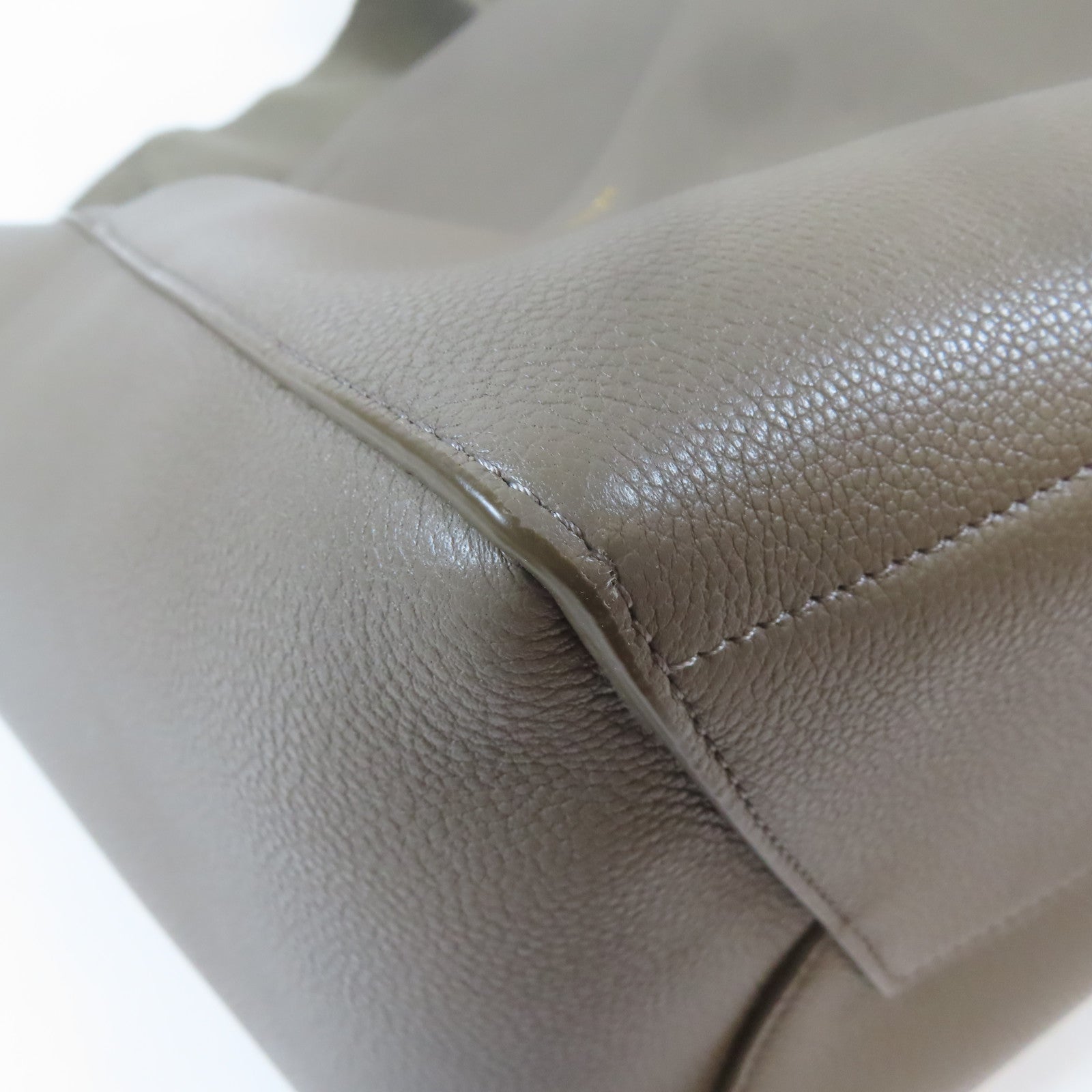 CELINE 牛皮皮革Sangle Bucket金扣肩背袋灰色