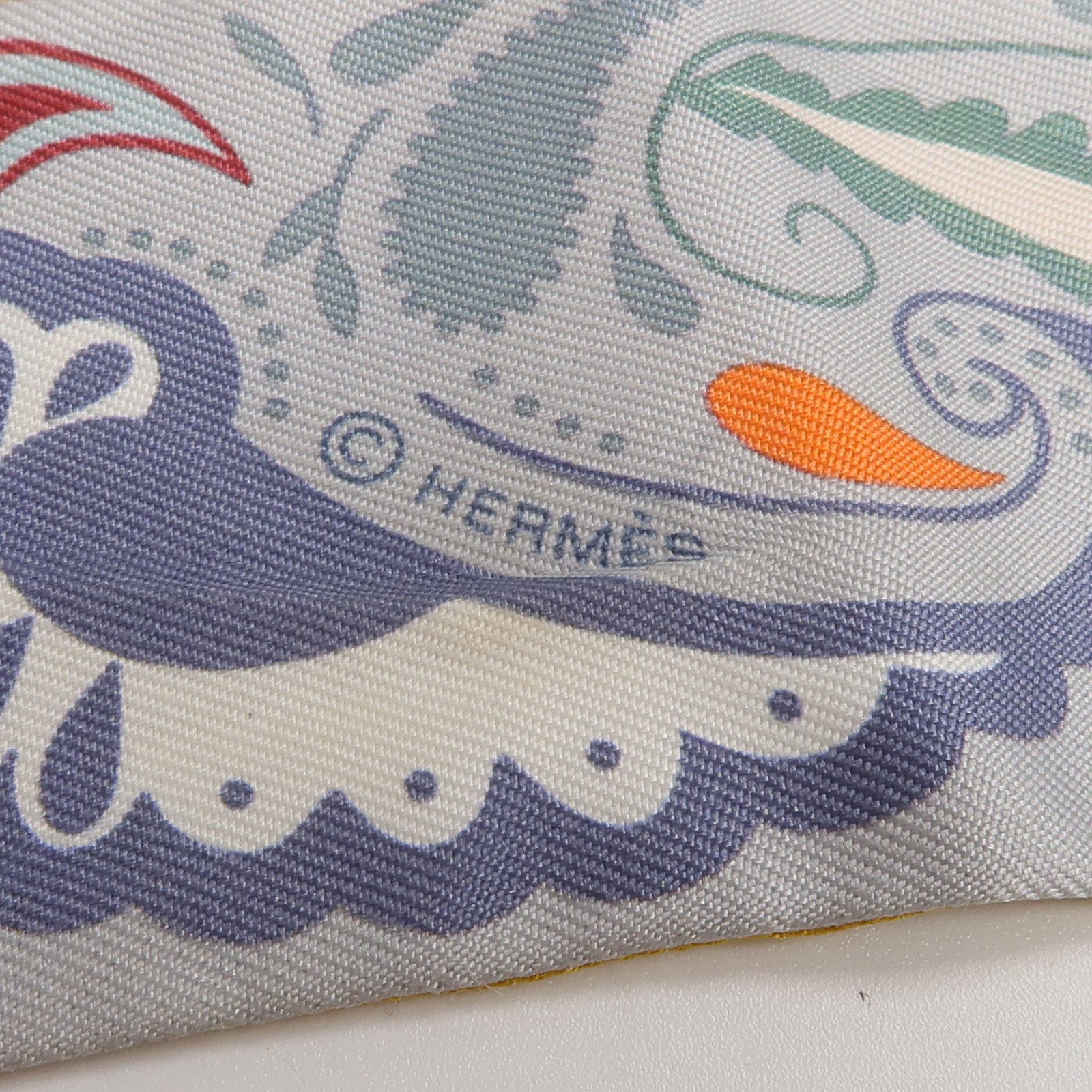 HERMES 絲質Twilly絲巾