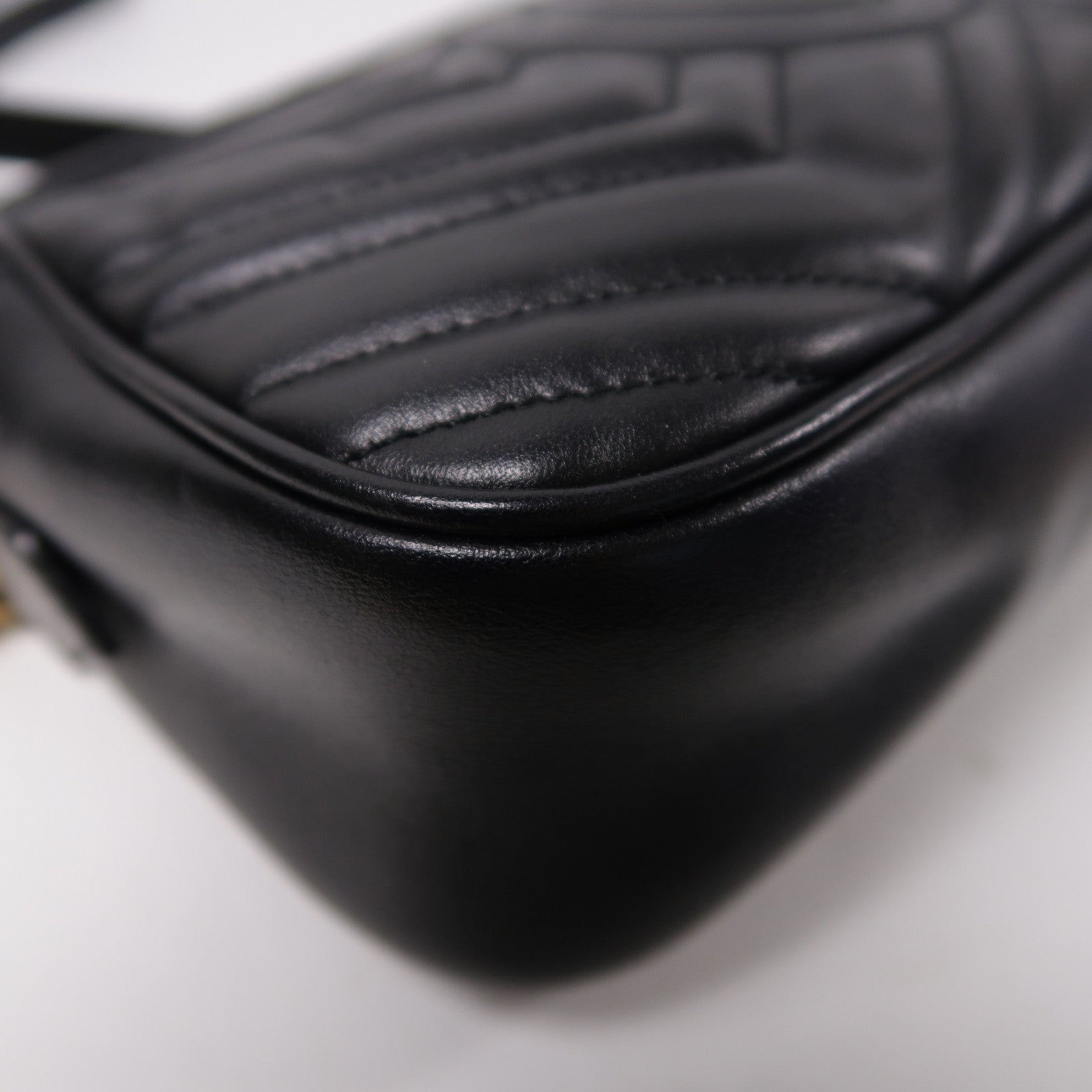 GUCCI 牛皮皮革GG Marmont Chain Shoulder Bag金扣肩背袋黑色
