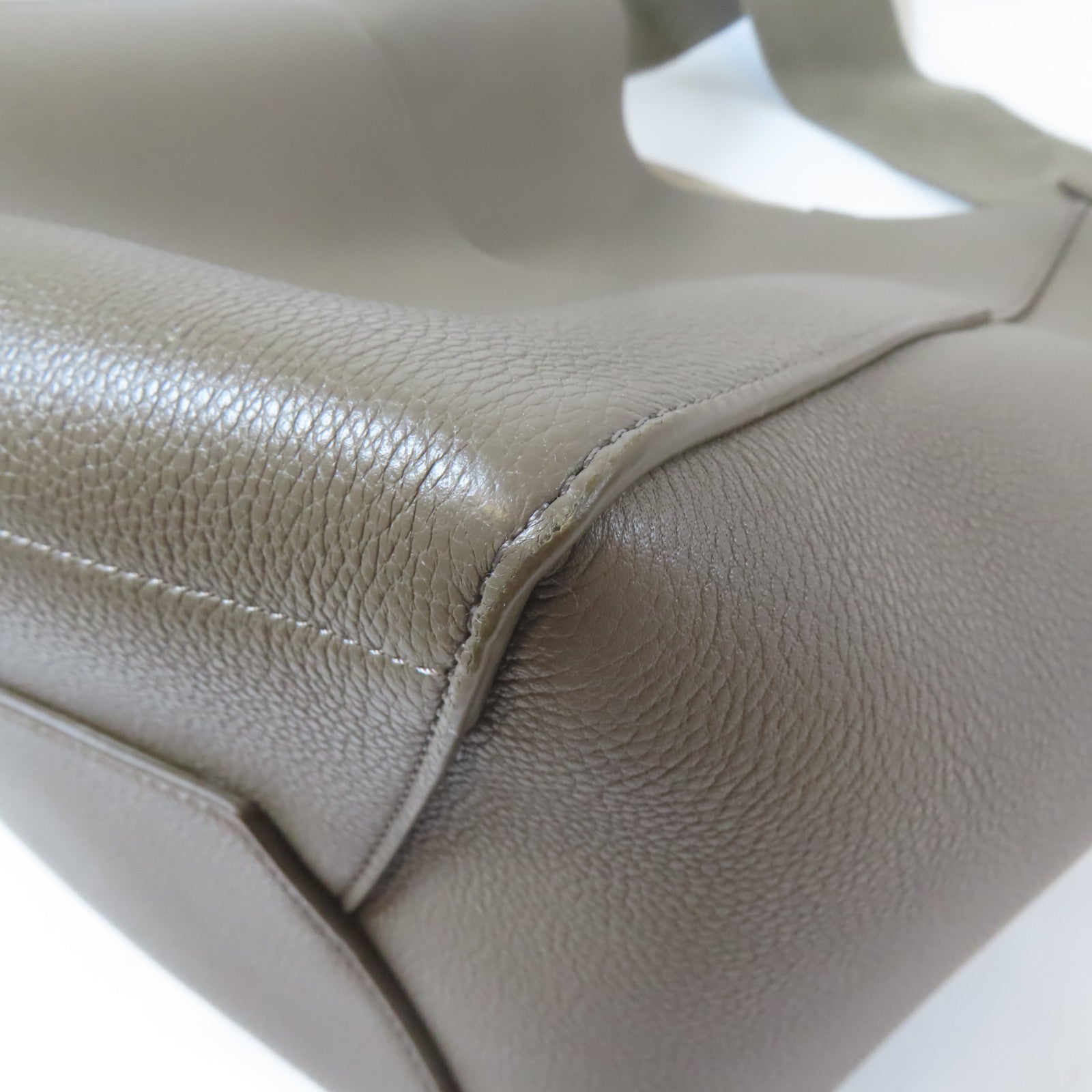 CELINE 牛皮皮革Sangle Bucket金扣肩背袋灰色