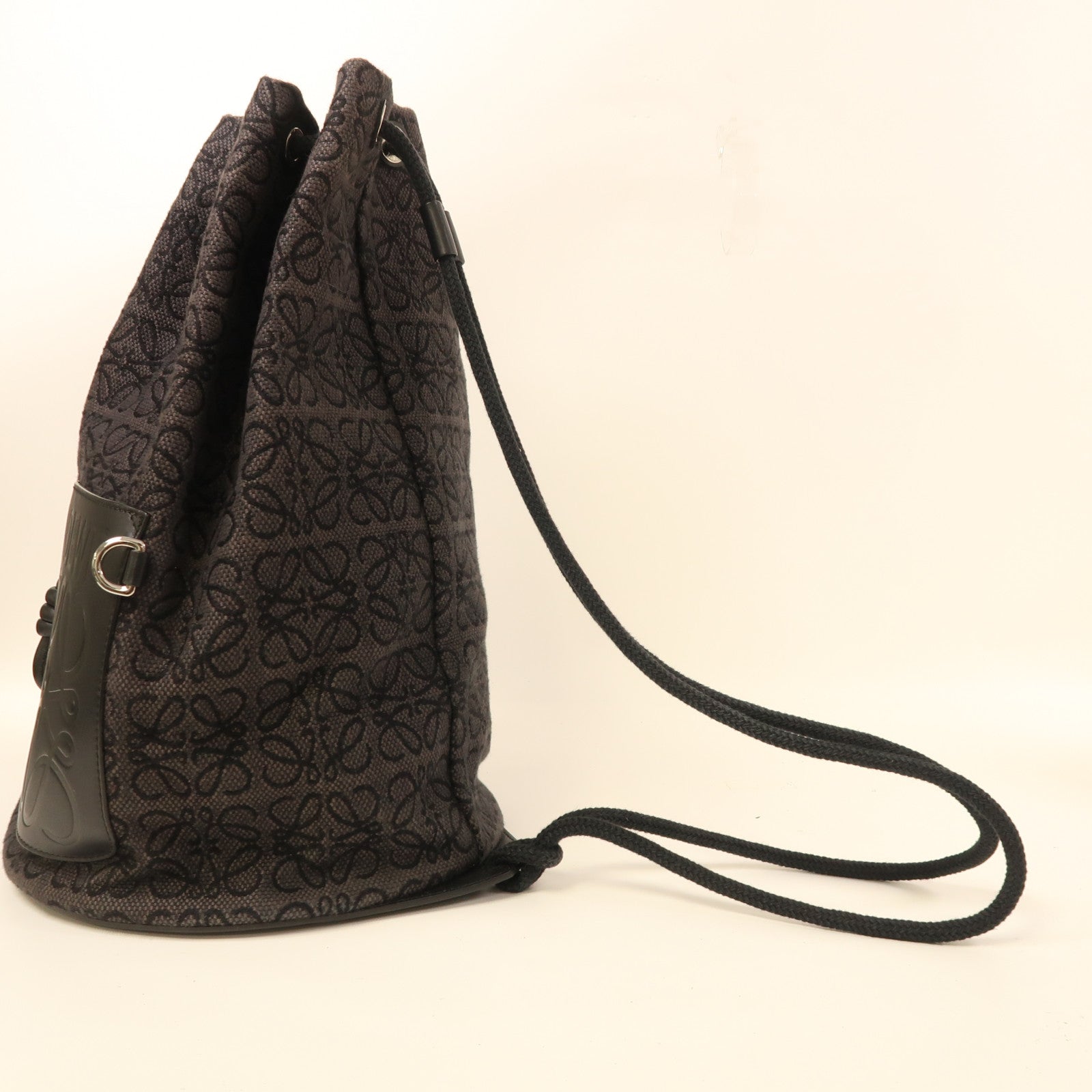 LOEWE 帆布Bolso Balloon銀扣背包黑色