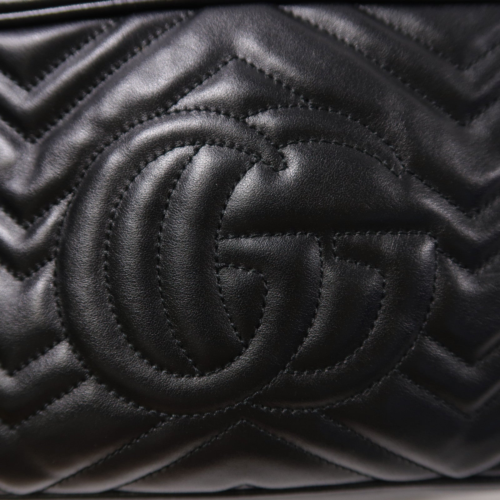 GUCCI 牛皮皮革GG Marmont Chain Shoulder Bag金扣肩背袋黑色