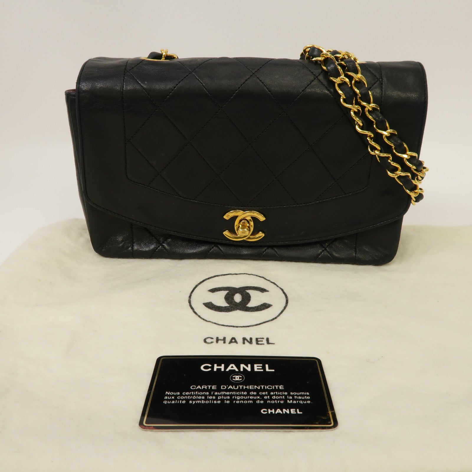 CHANEL 菱格羊皮皮革Vintage Diana Bag金扣鏈帶肩背袋黑色