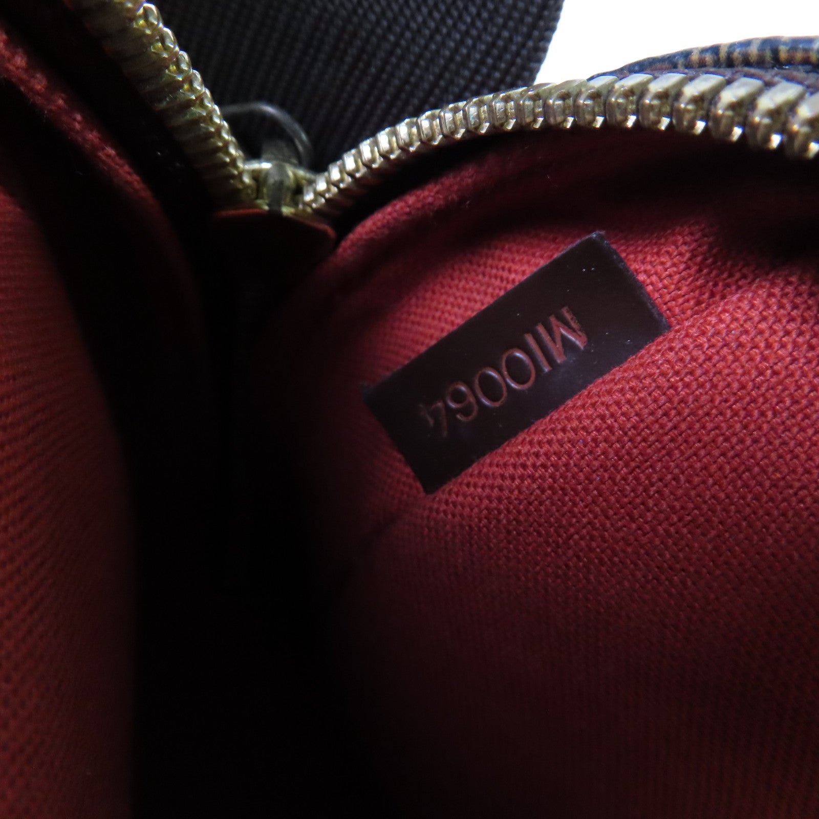 LOUIS VUITTON Damier Ebene Olav PM Shoulder Bag金扣肩背袋啡色