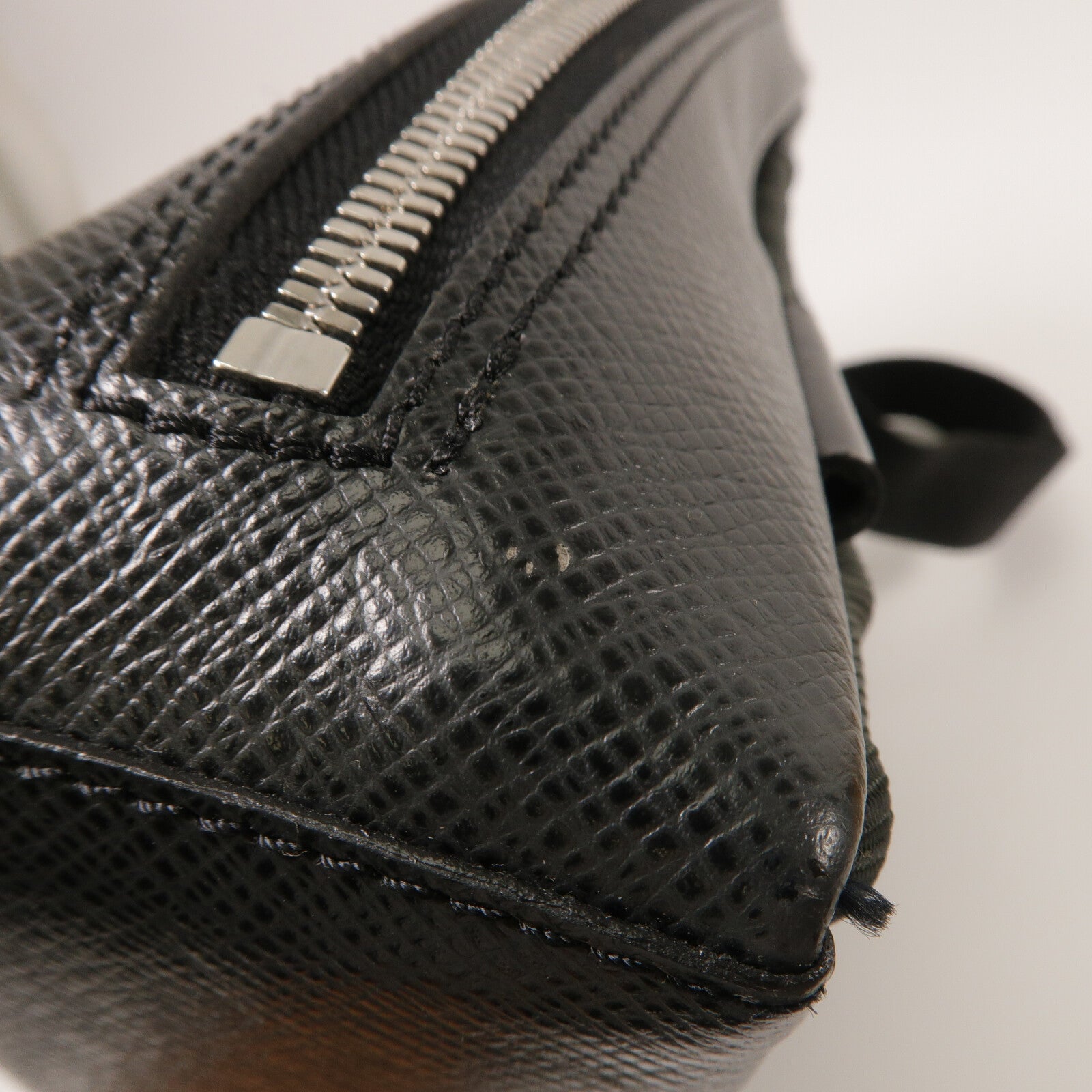 LOUIS VUITTON Taiga Sayan Messenger Bag肩背袋