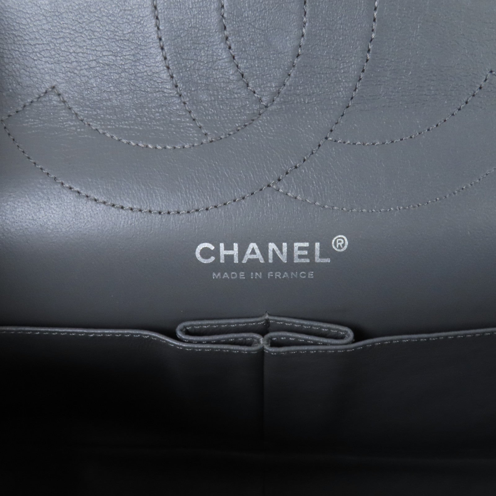 CHANEL 牛皮皮革2.55銀扣鏈帶肩背袋