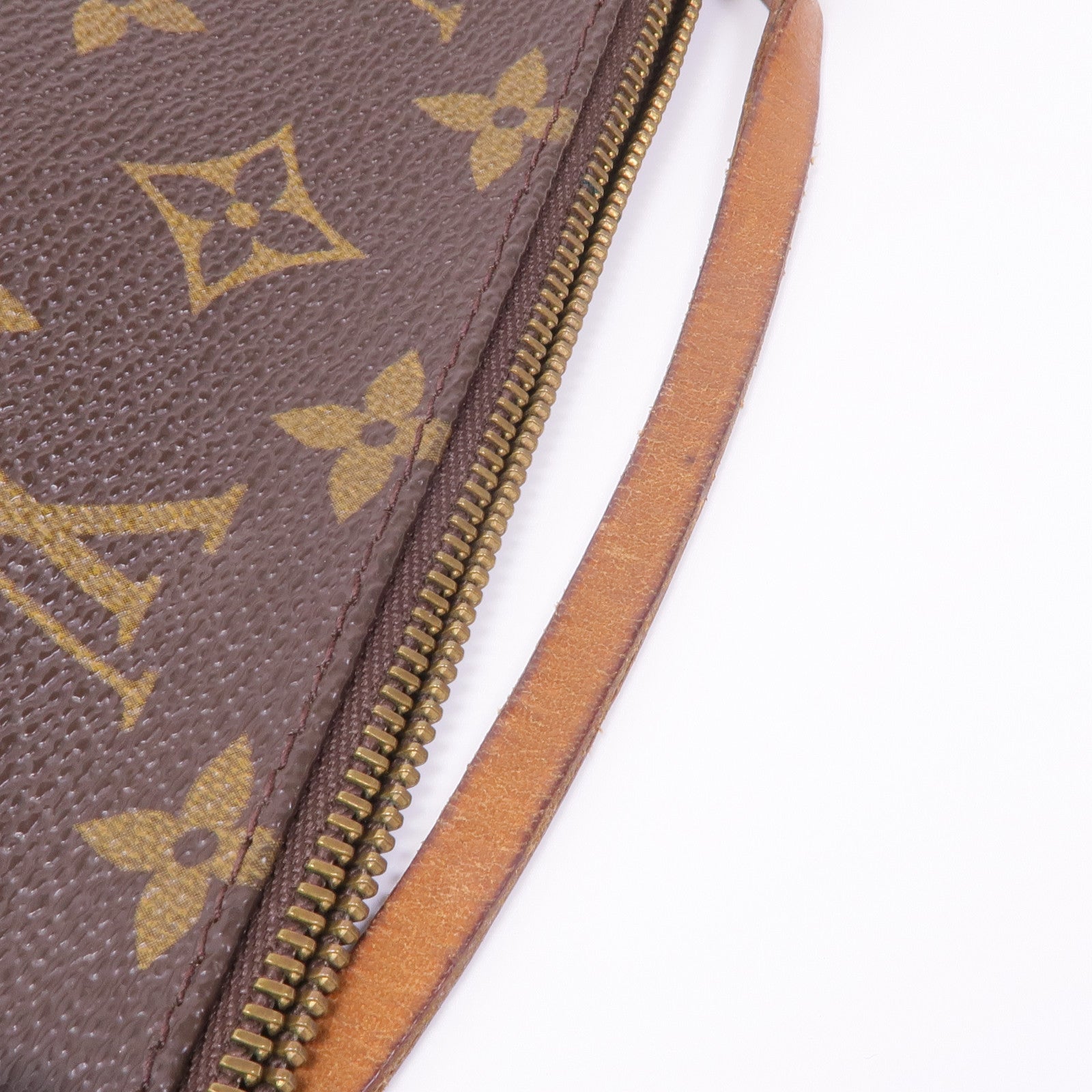 LOUIS VUITTON Monogram Pochette Accessoires金扣手挽袋棕色