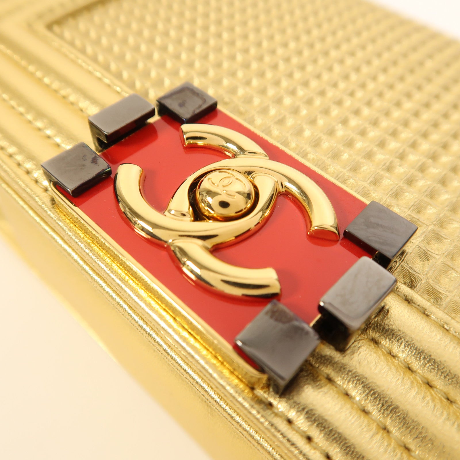 CHANEL 牛皮皮革Boy 20鏈帶肩背袋