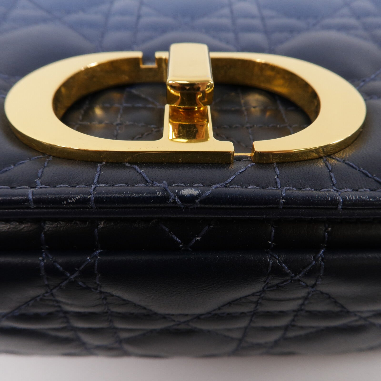 Dior 牛皮皮革Care Bag Large鏈帶肩背袋
