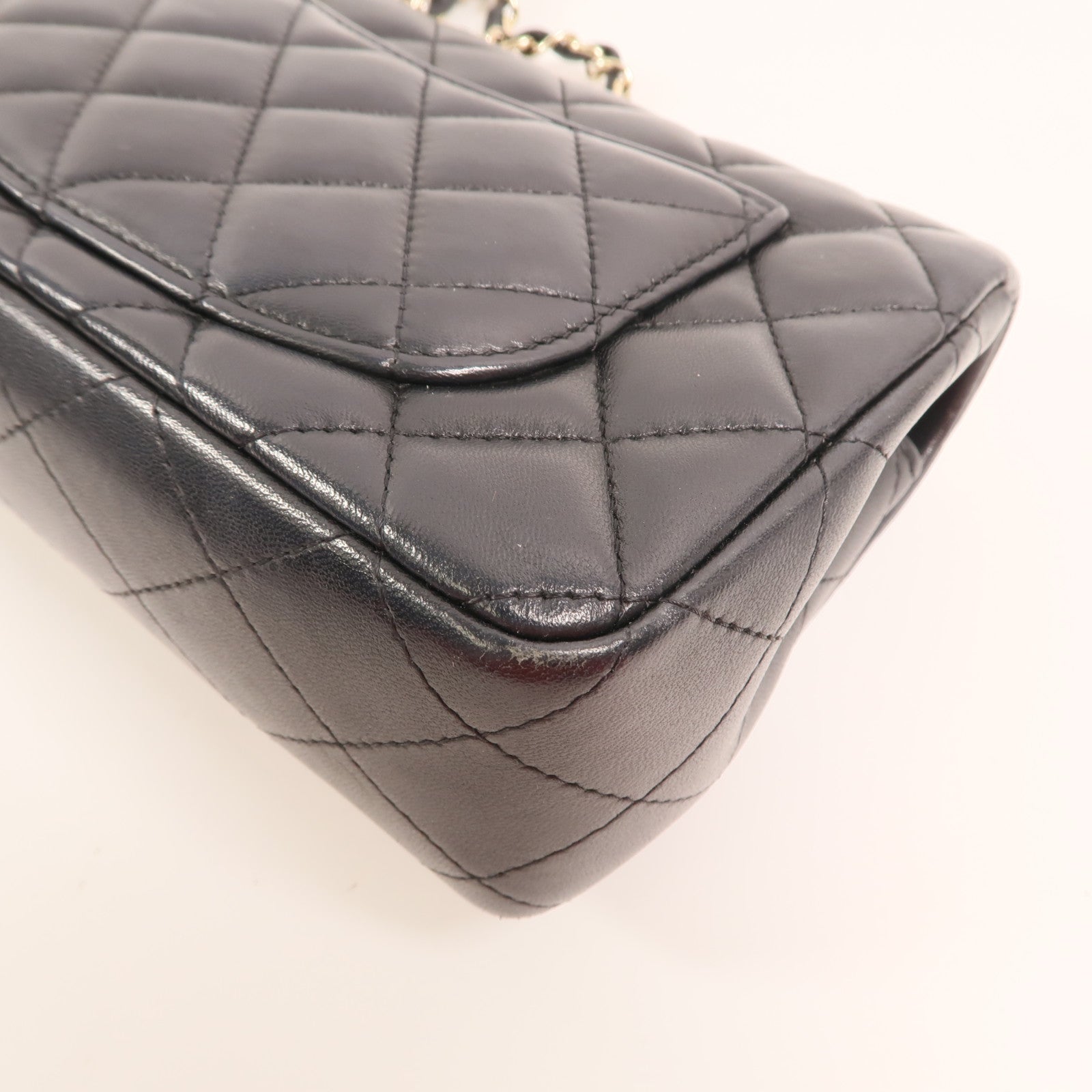 CHANEL 羊皮皮革Chain Shoulder金扣鏈帶肩背袋