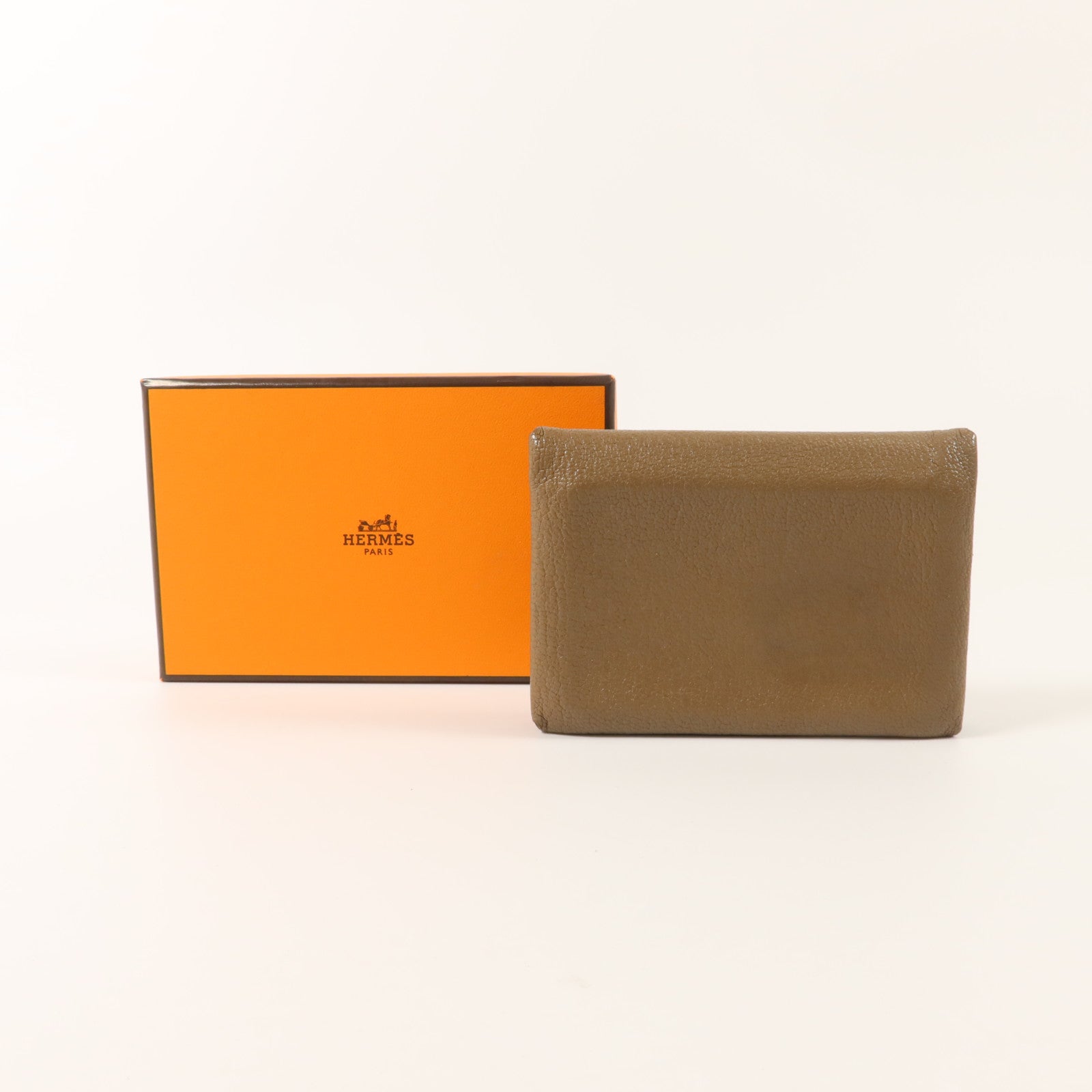 HERMES Chevre皮革Calvi Duo Compact Card Holder卡片套Etoupe