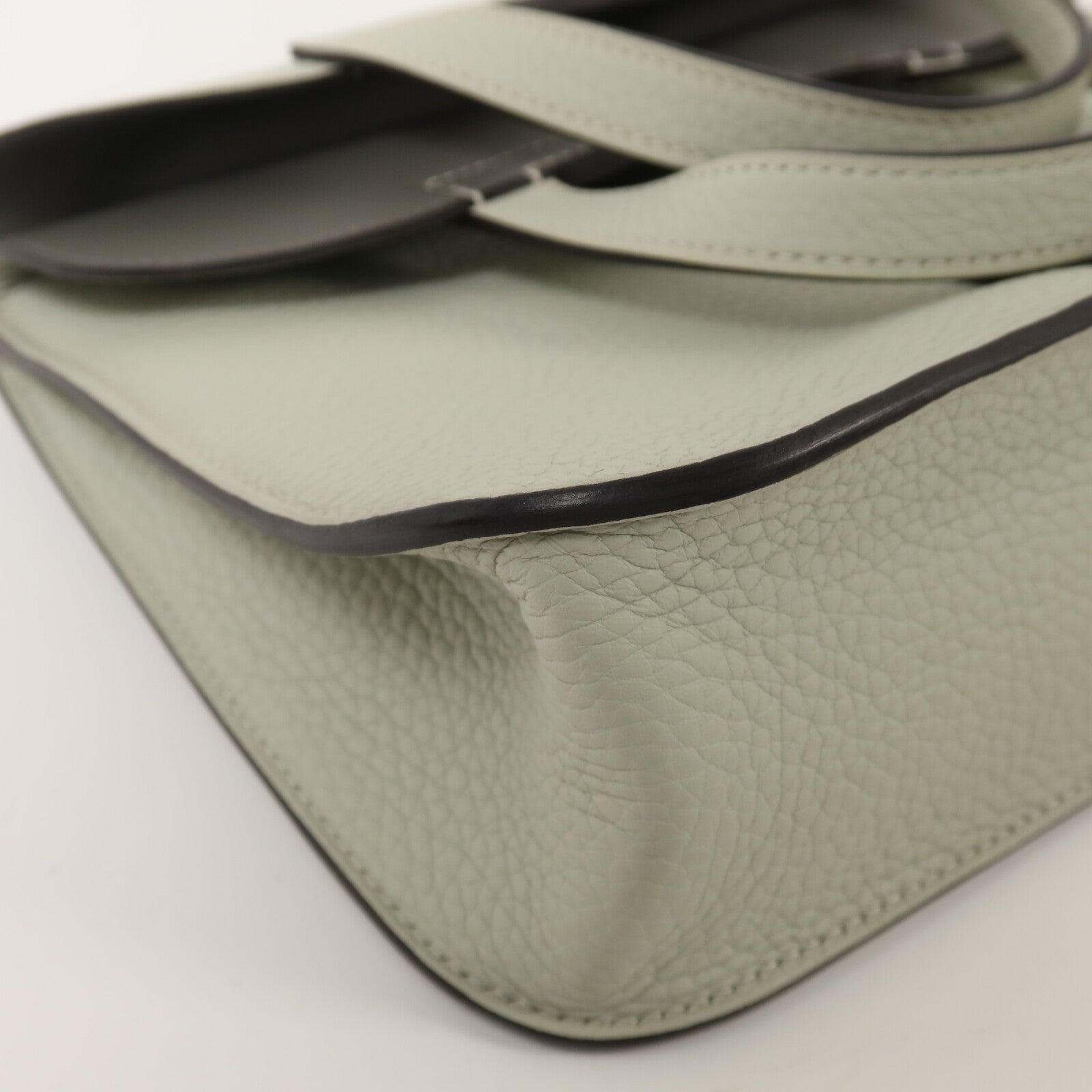 HERMES Clemence皮革Halzan 25金扣手挽肩背兩用袋Gris Neve/Gris Meyer