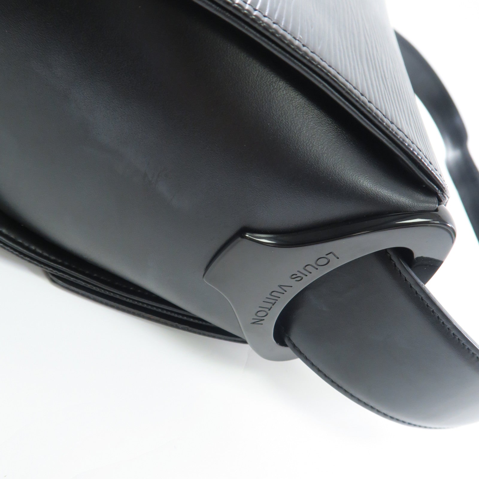 LOUIS VUITTON Epi Nocturne GM肩背袋黑色