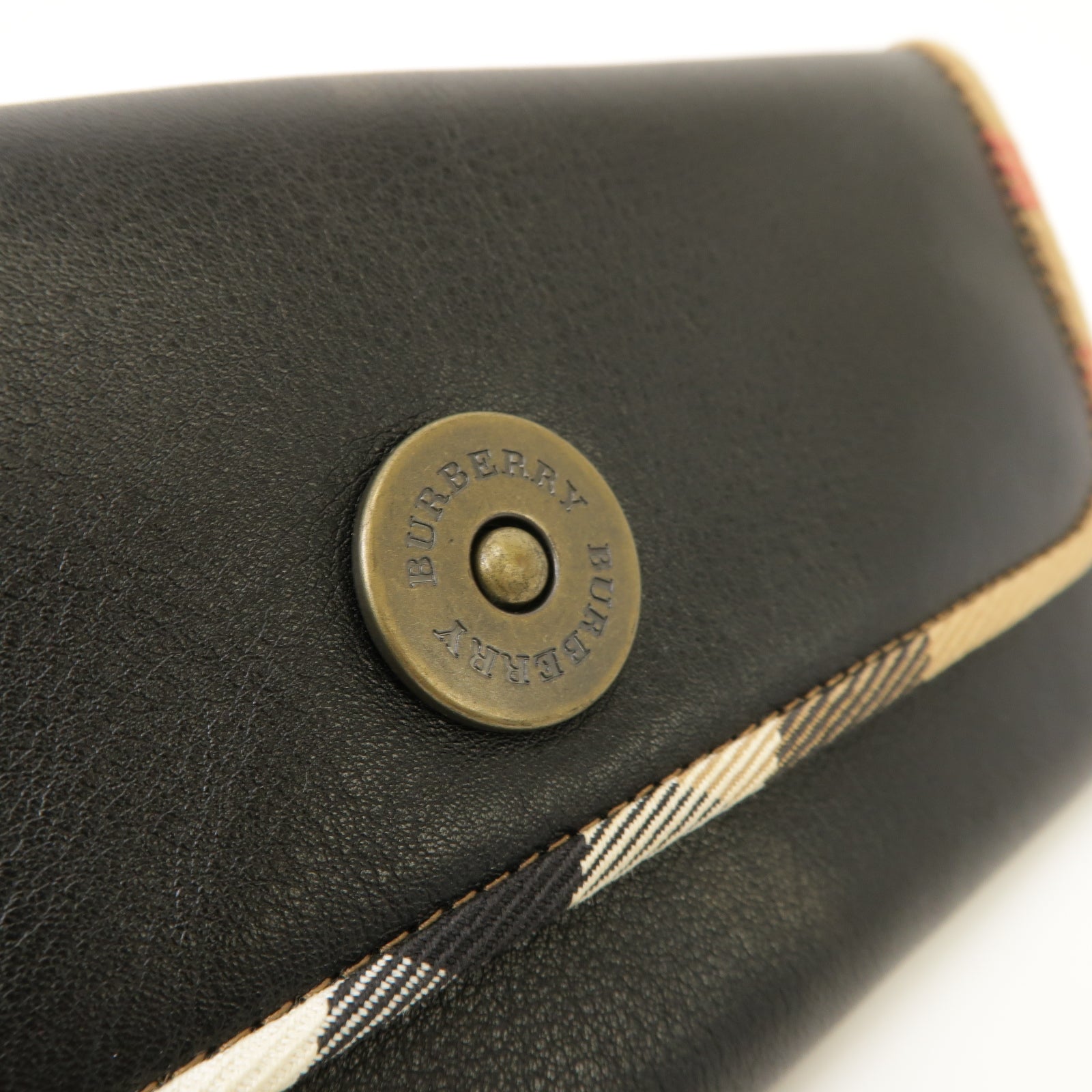 BURBERRY 【激減優惠】牛皮皮革Wallet金扣啪鈕長錢包黑色