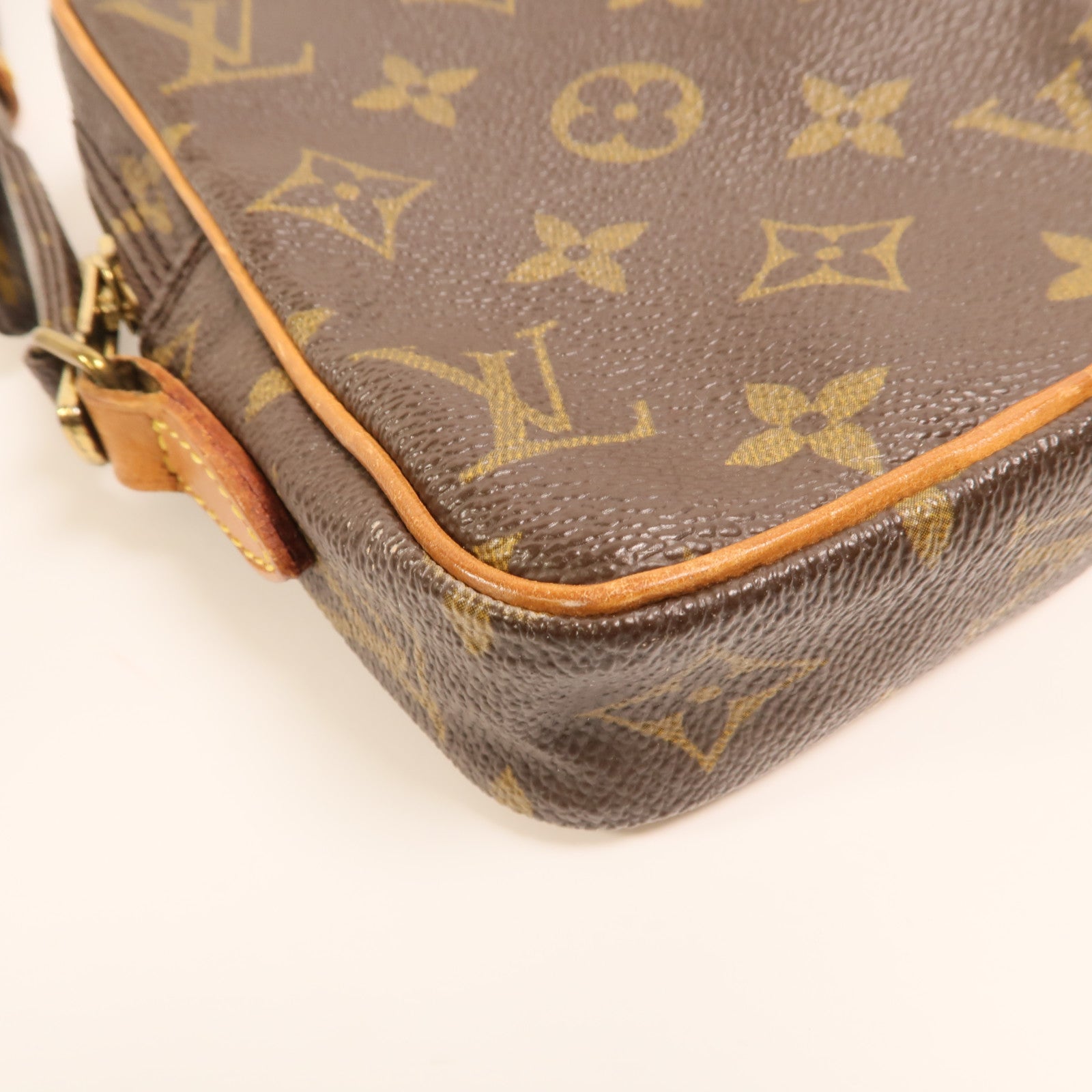 LOUIS VUITTON Monogram Danube Mini Bag金扣肩背袋