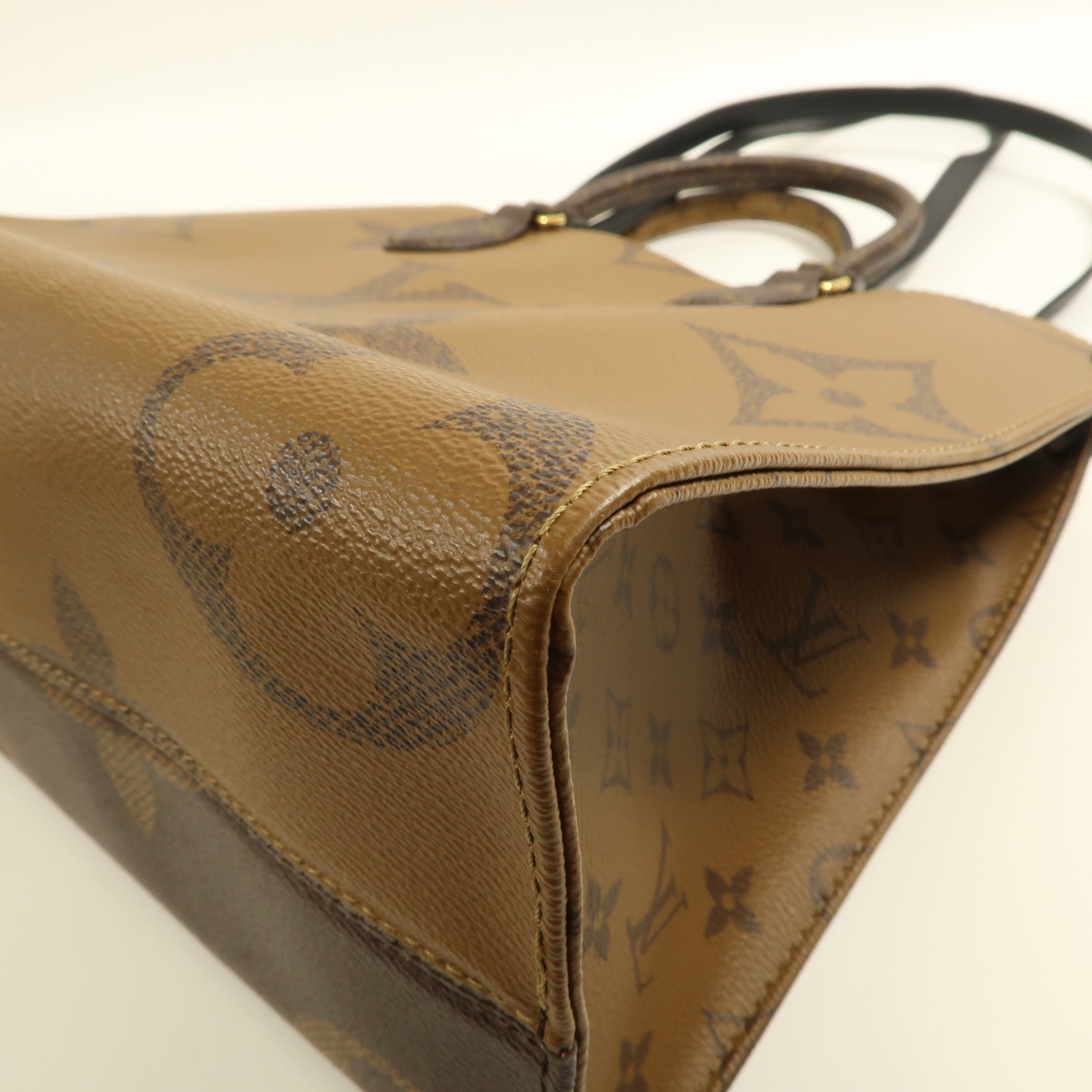 LOUIS VUITTON Monogram Giant On The Go MM金扣手挽肩背兩用袋啡色