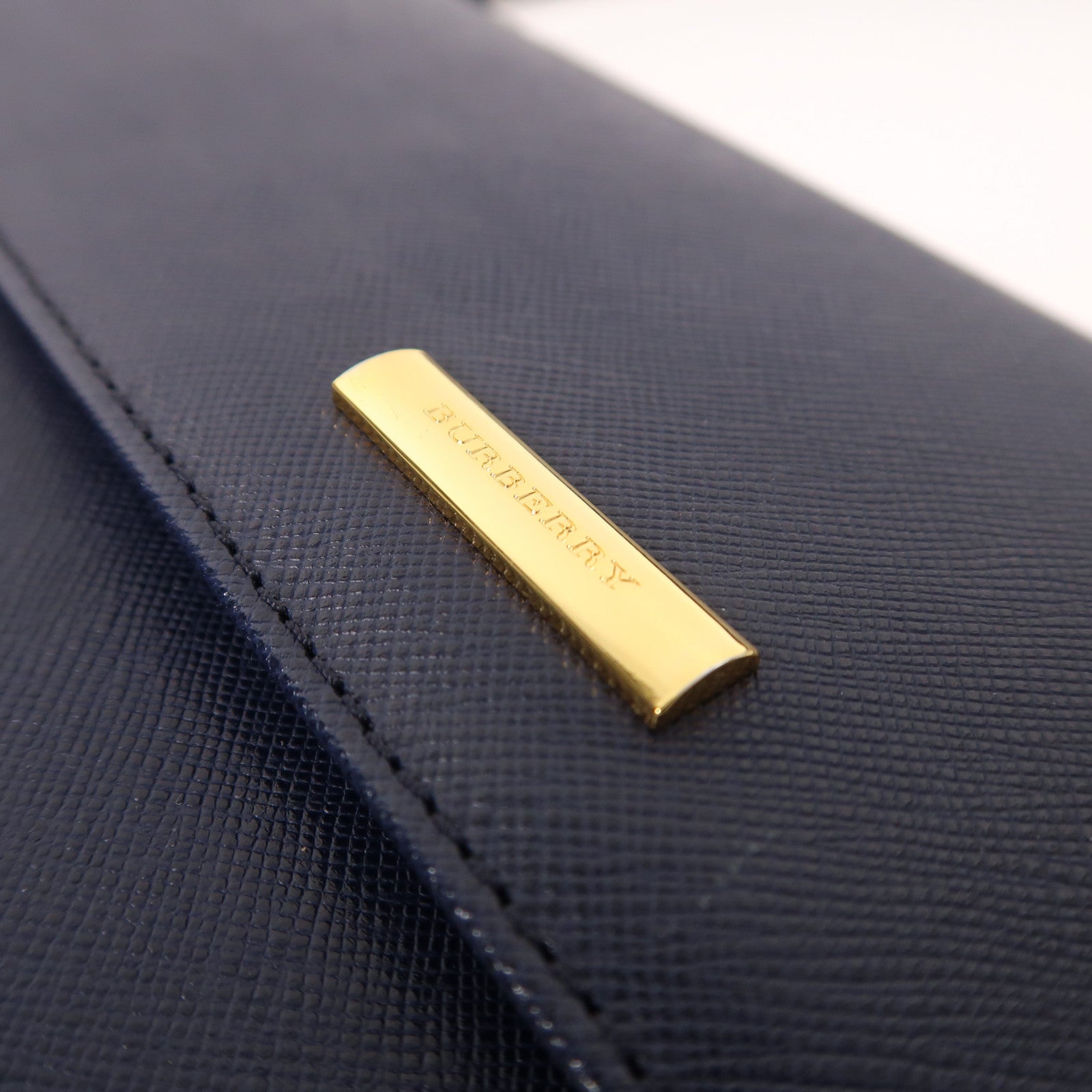 BURBERRY 牛皮皮革Shoulder Bag金扣肩背袋