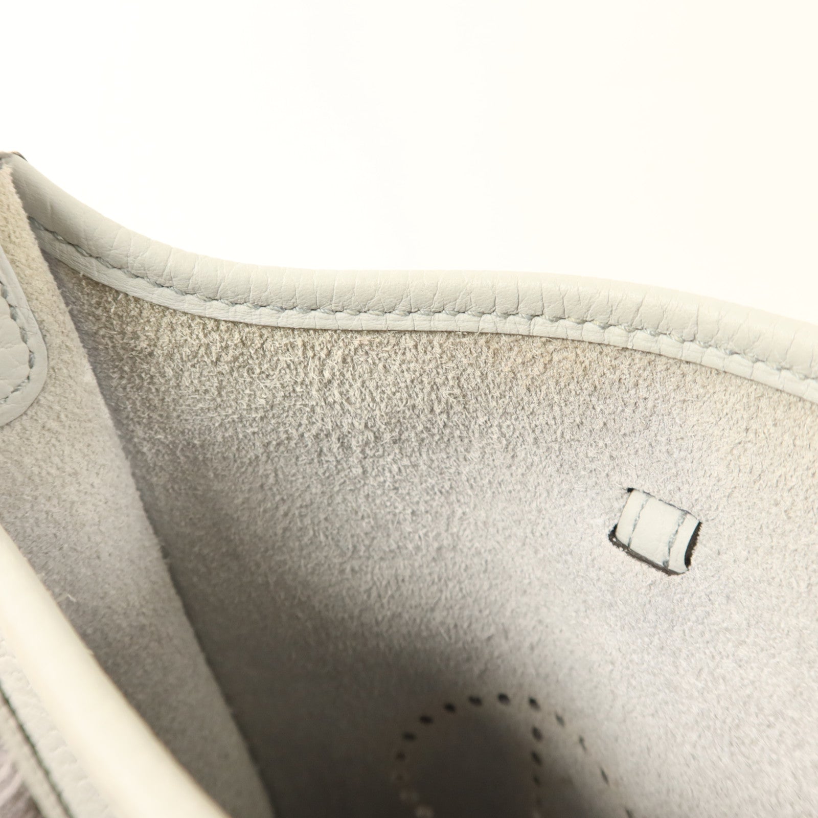 HERMES Clemence皮革Evelyne TPM銀扣肩背袋Gris Perle