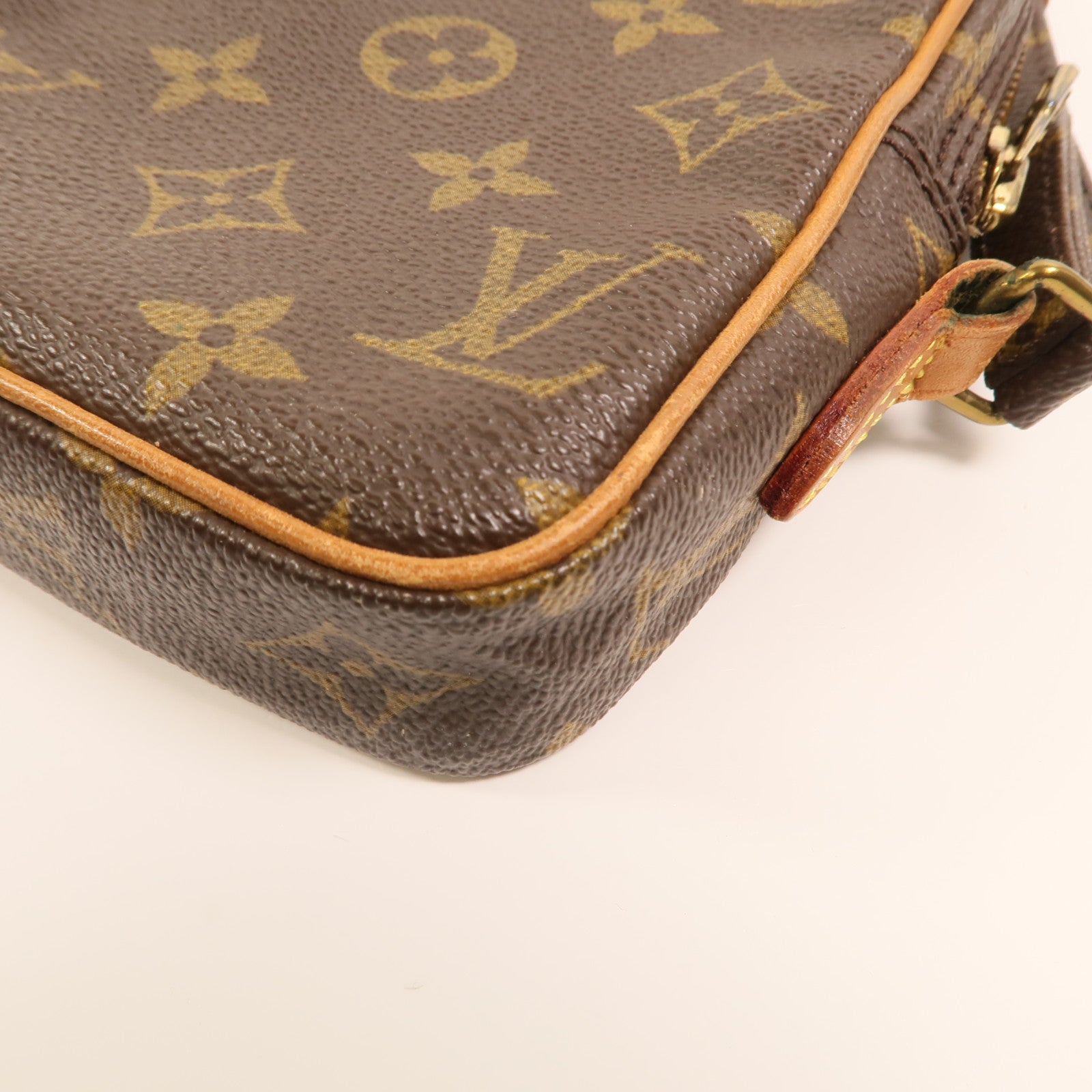 LOUIS VUITTON Monogram Danube Mini Bag金扣肩背袋