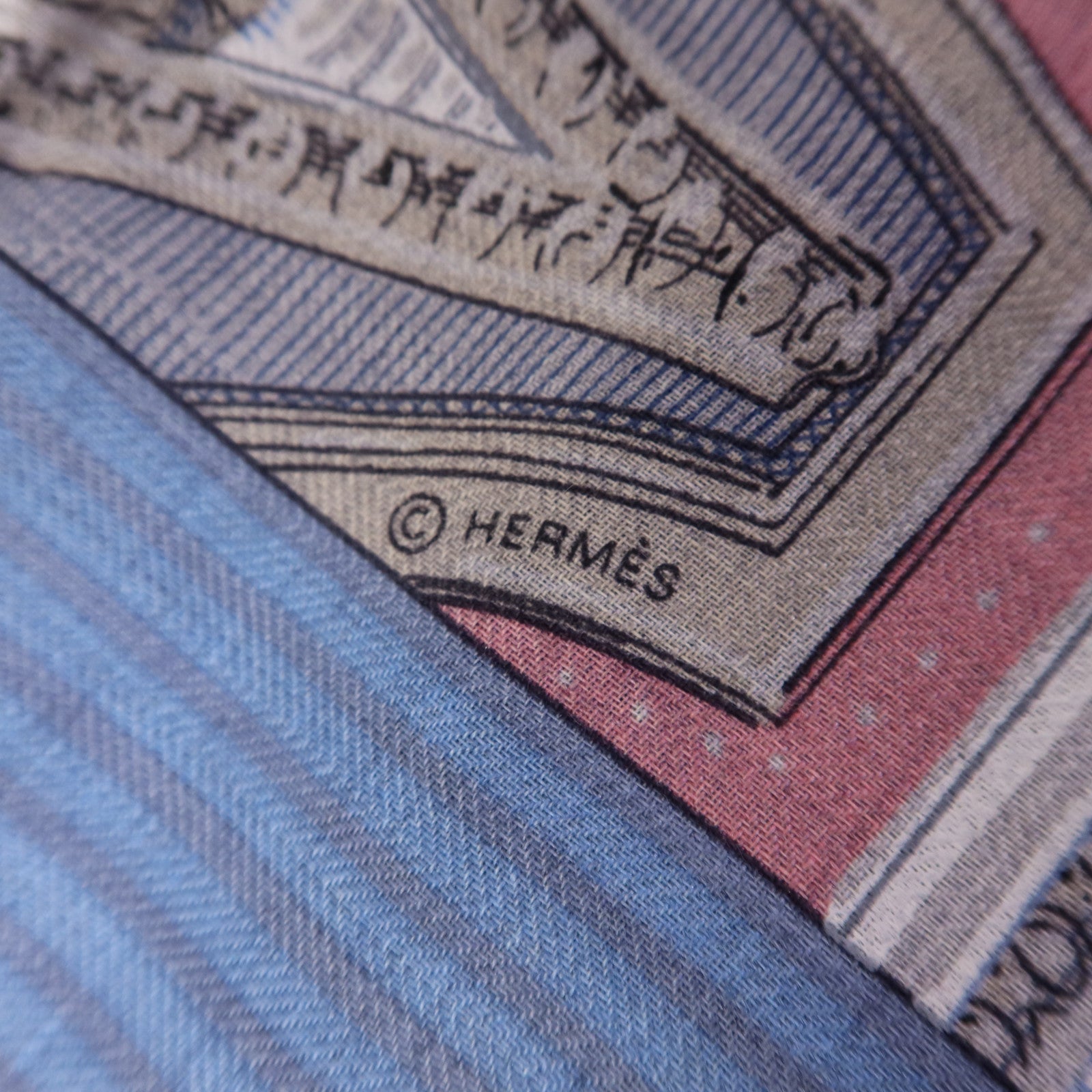 HERMES 羊絨/絲質Scarf 140X140絲巾