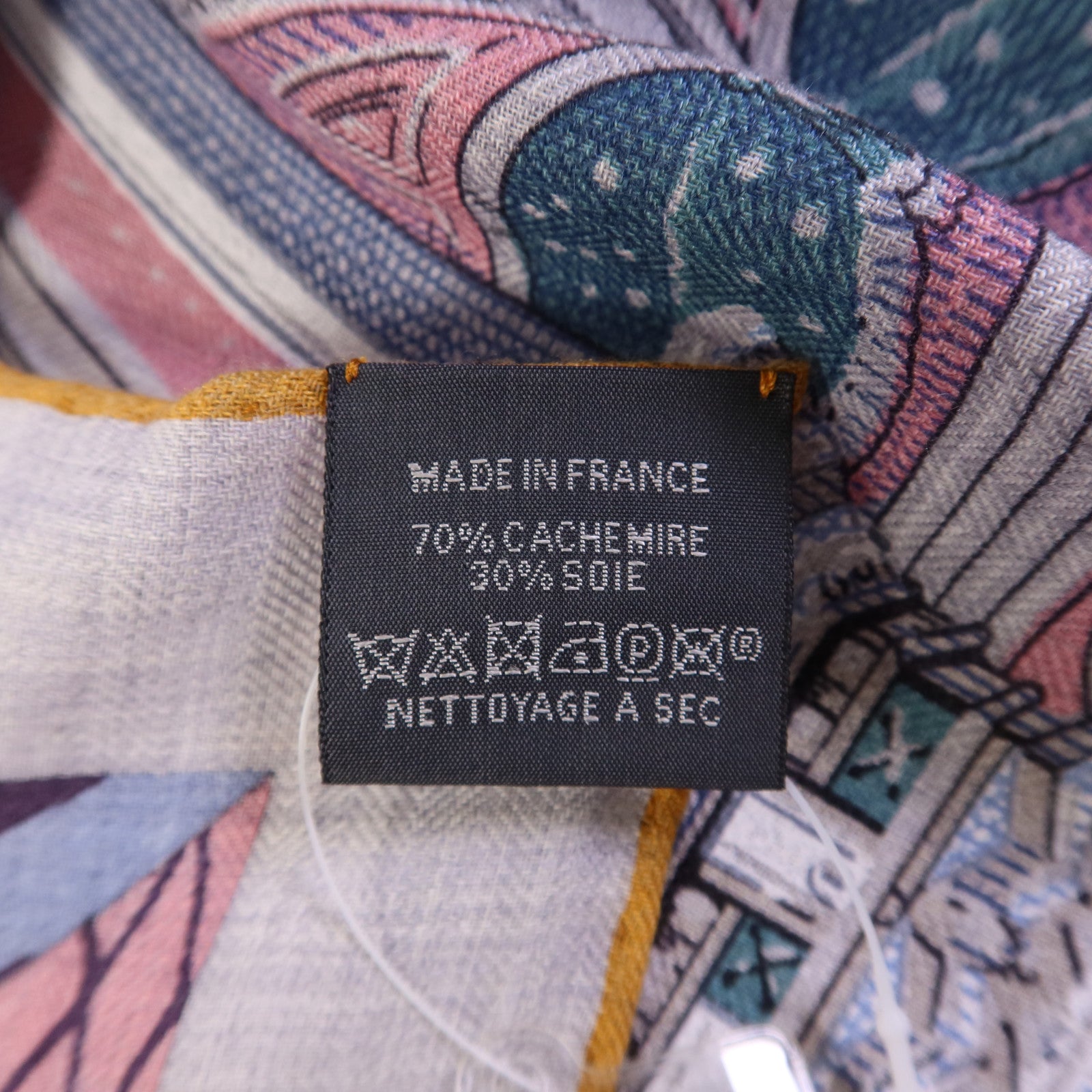 HERMES 羊絨/絲質Scarf 140X140絲巾