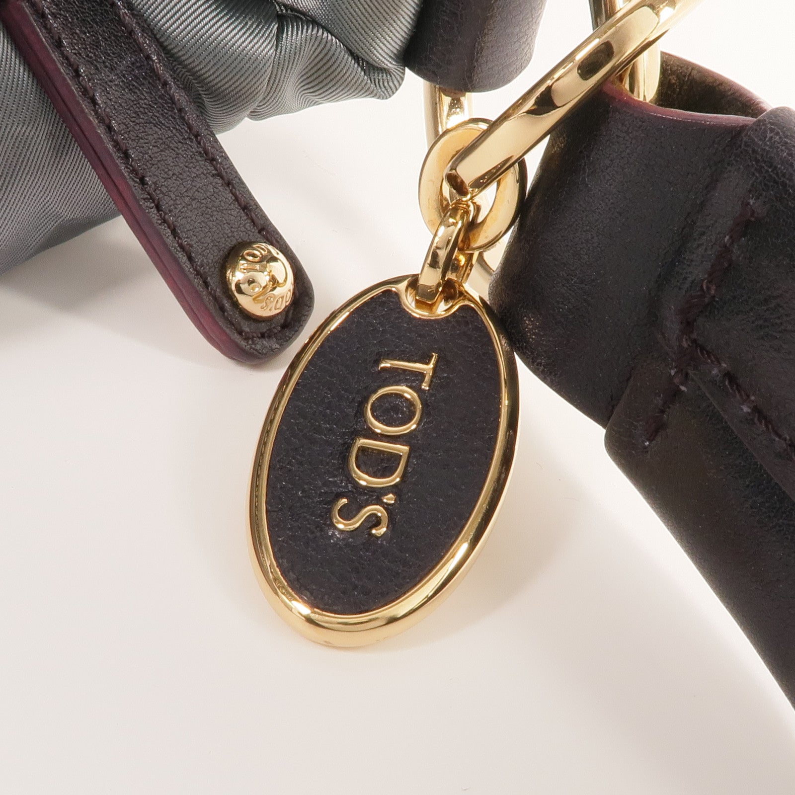 TOD'S 尼龍Shoulder Bag金扣肩背袋