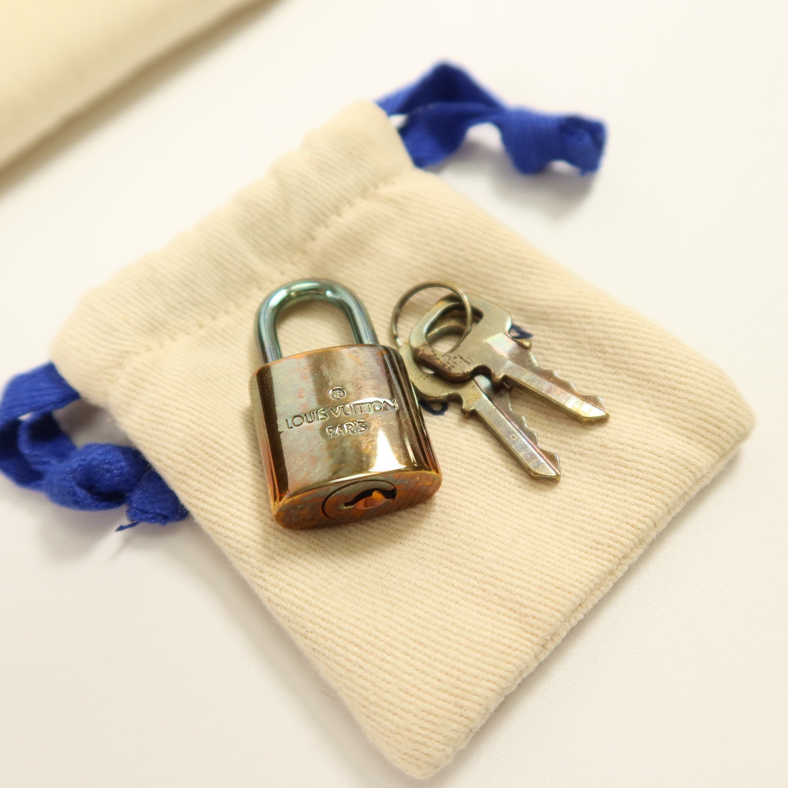 LOUIS VUITTON Monogram Keepall 50 Bandoulie金扣手挽肩背兩用袋