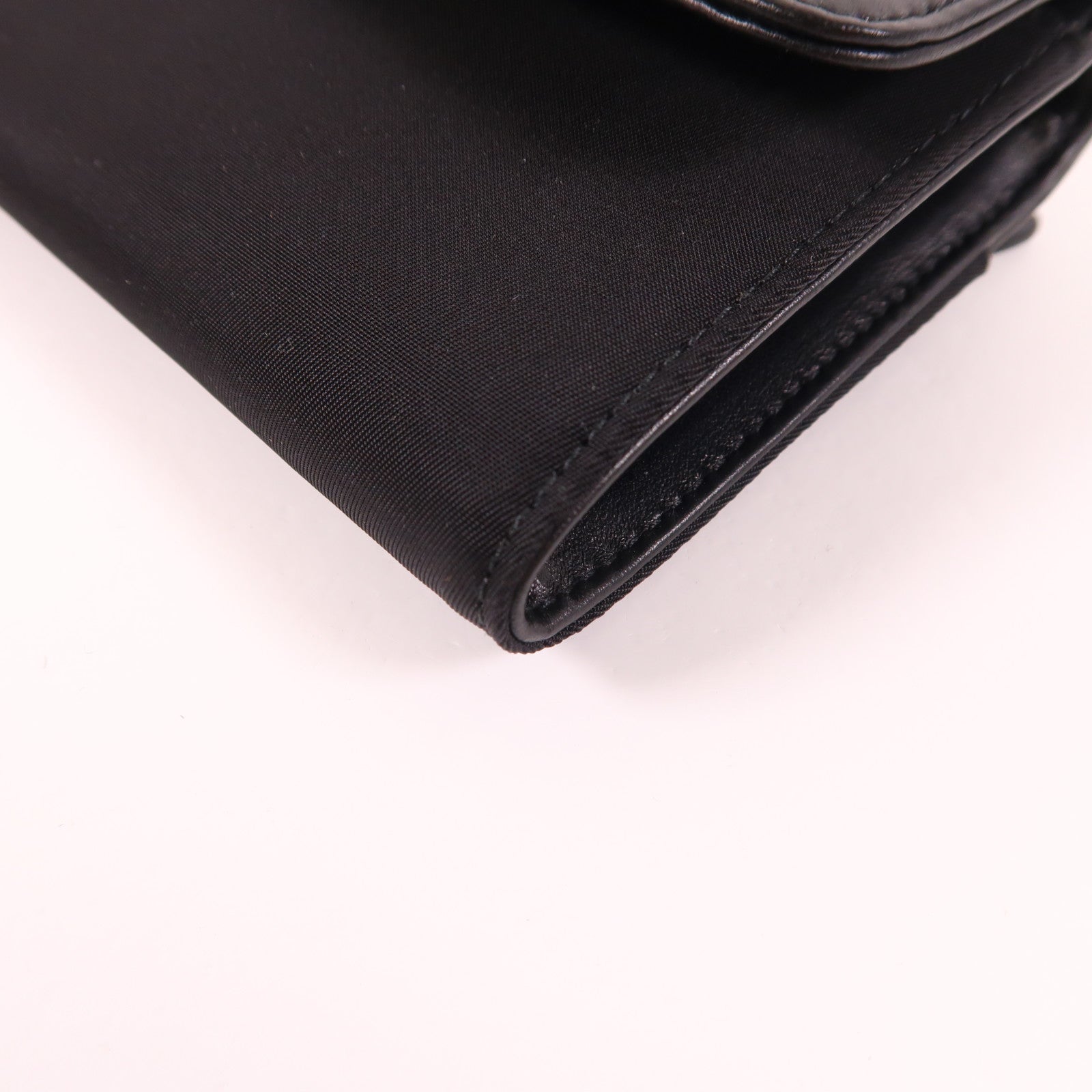 PRADA 尼龍/皮革Wallet金扣錢包