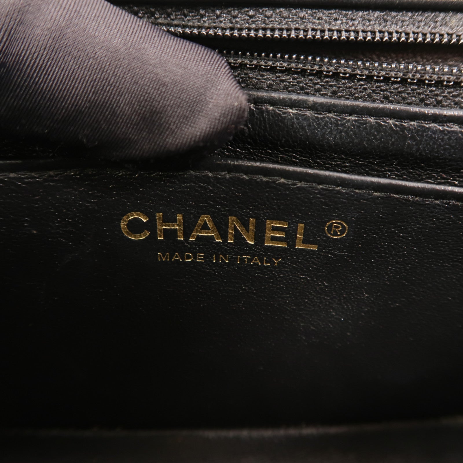 CHANEL 羊皮皮革Chain Shoulder金扣鏈帶肩背袋