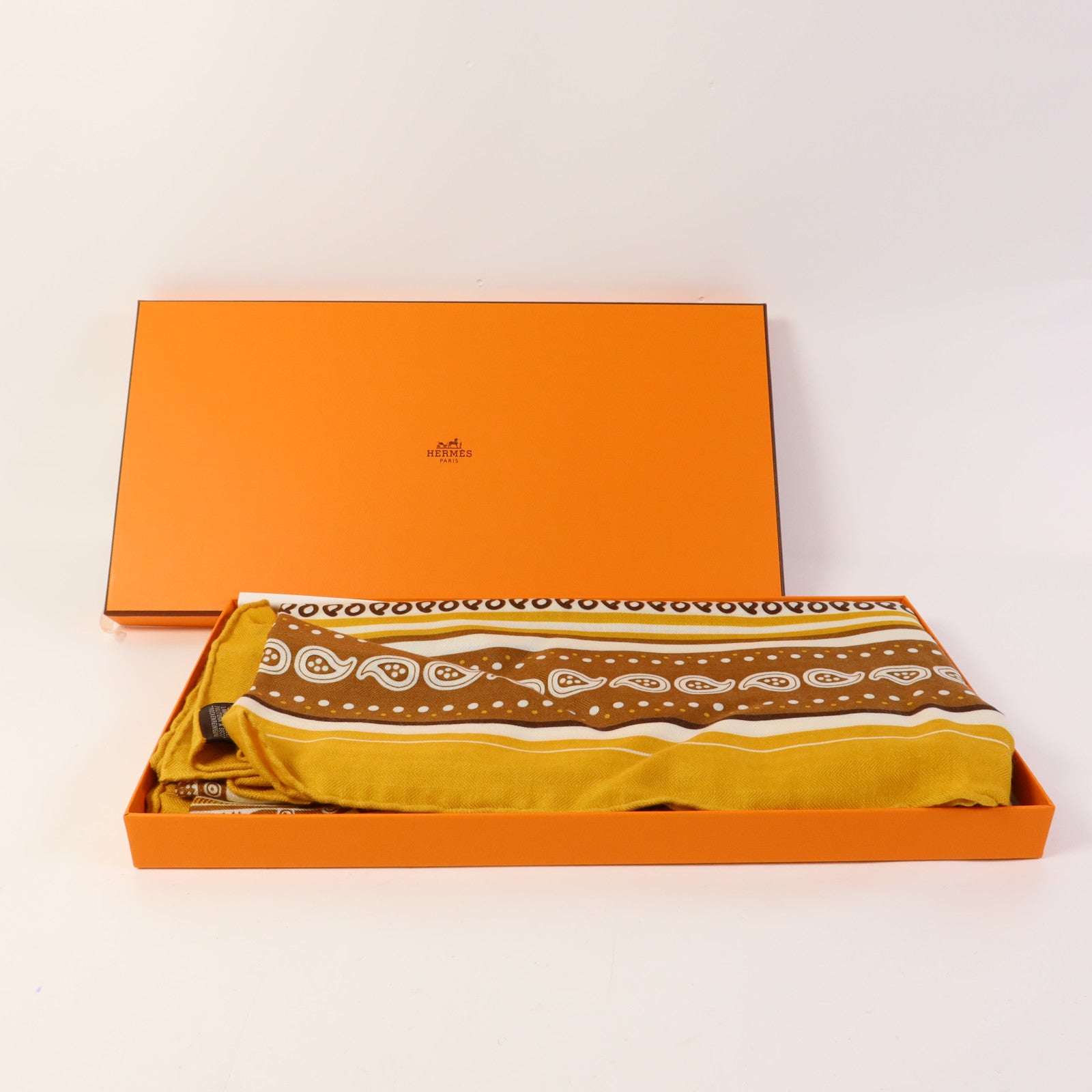 HERMES 羊絨/絲質Scarf 140X140絲巾