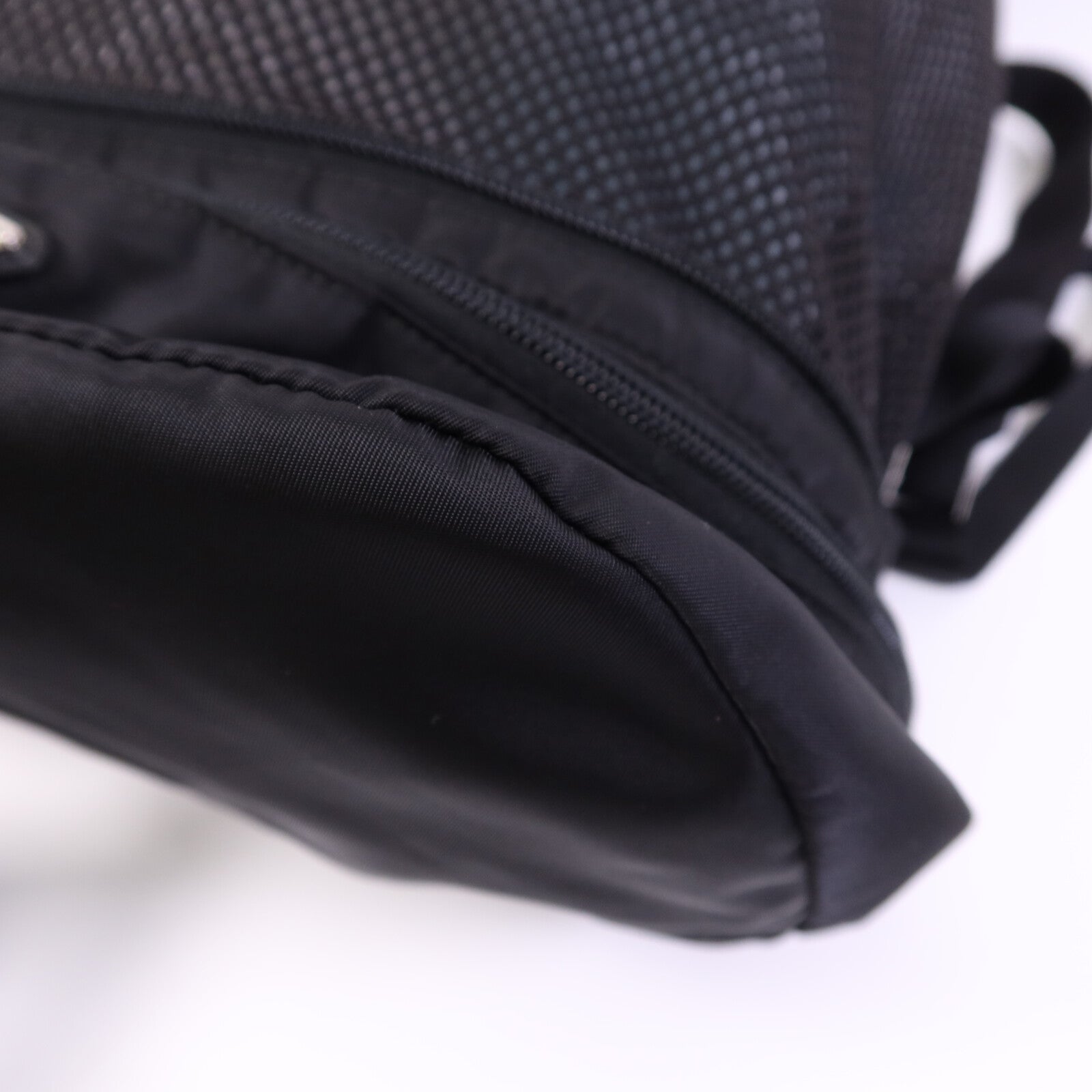 PRADA 尼龍Re-Nylon BackPack銀扣背包