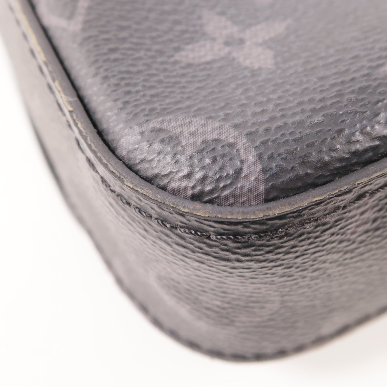 LOUIS VUITTON Monogram Eclipse Reverse Trio Messenger銀扣肩背袋灰色