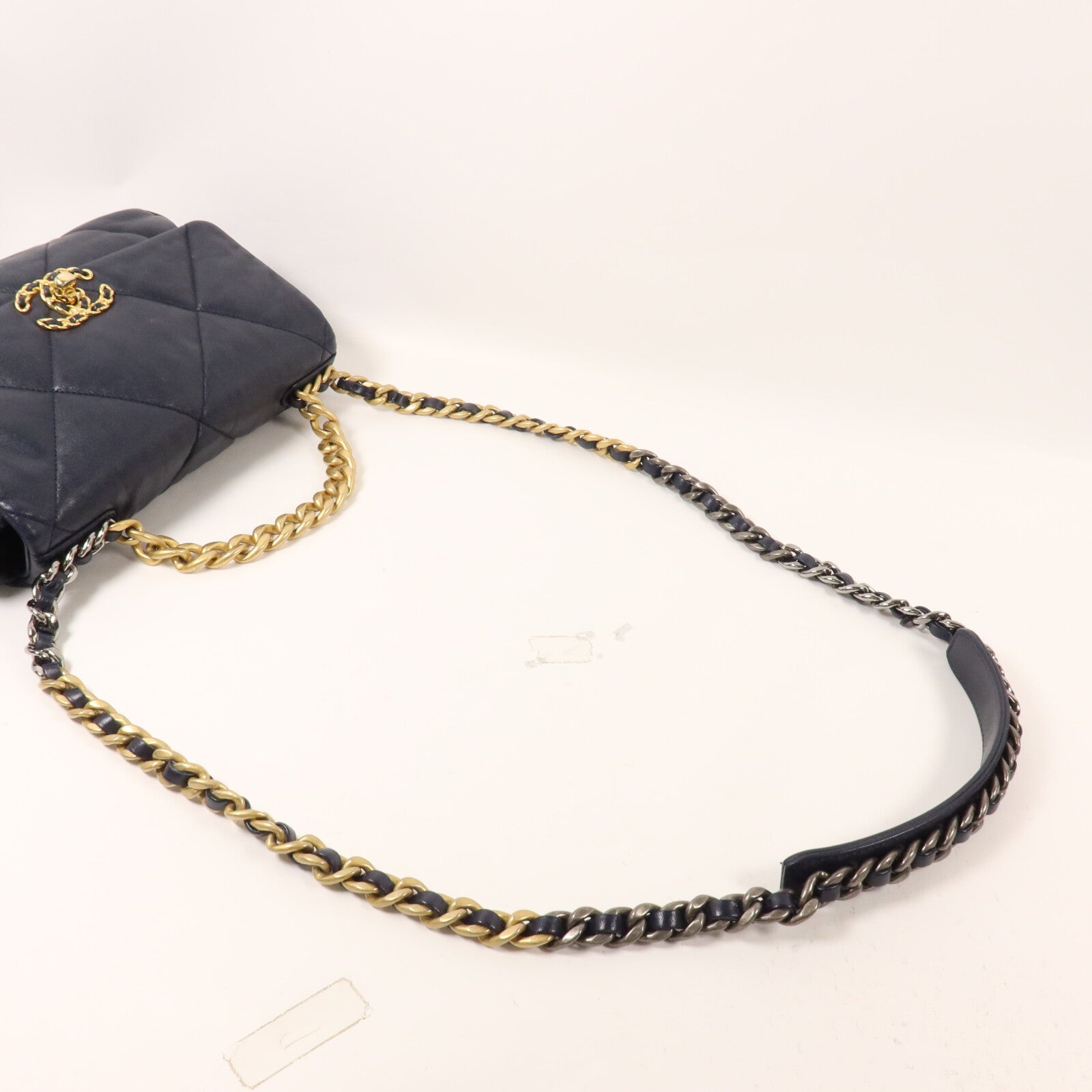 CHANEL 羊皮皮革C19 Small鏈帶手挽肩背兩用袋