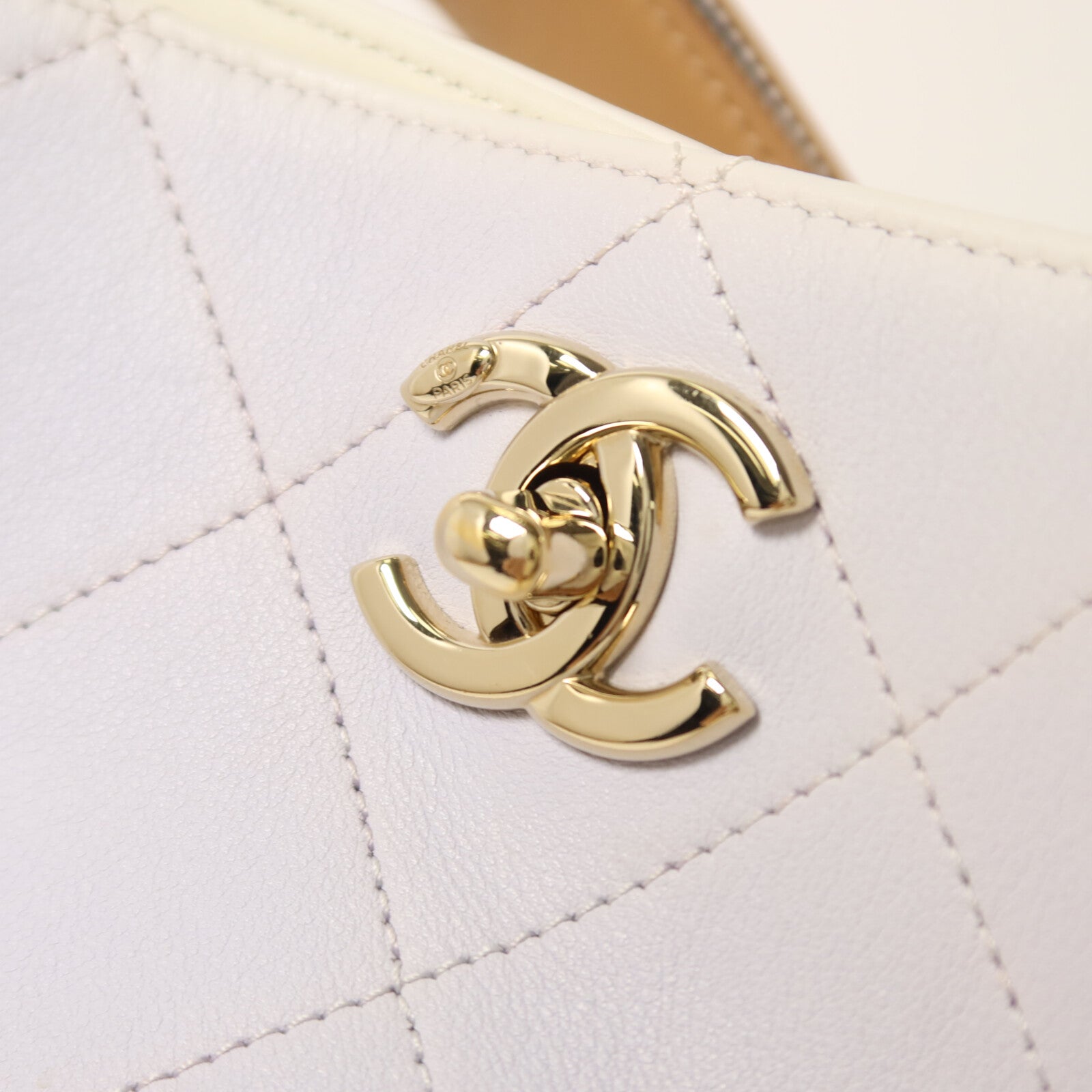 CHANEL 牛皮皮革Button Up Hobo鏈帶手挽肩背兩用袋