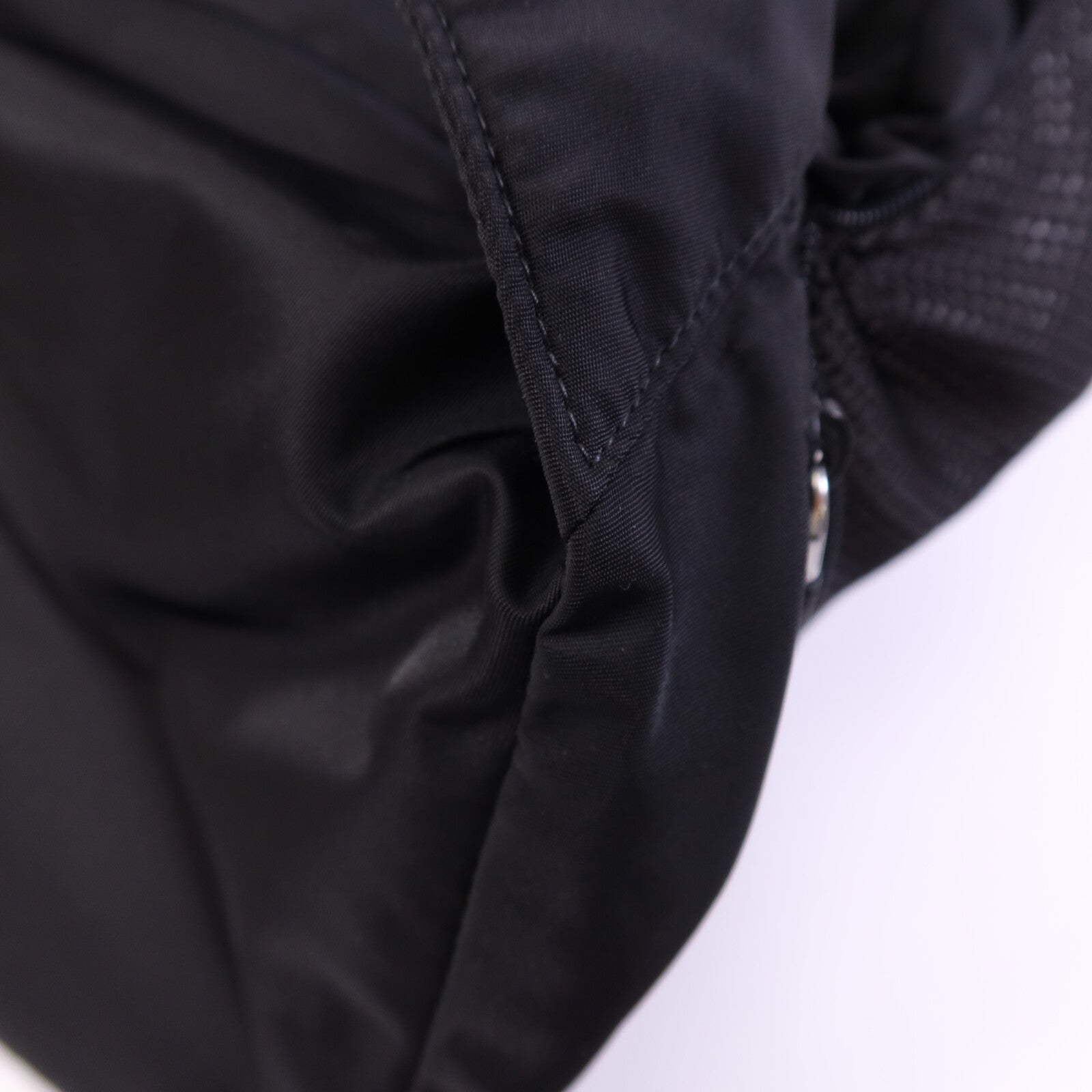 PRADA 尼龍Re-Nylon BackPack銀扣背包