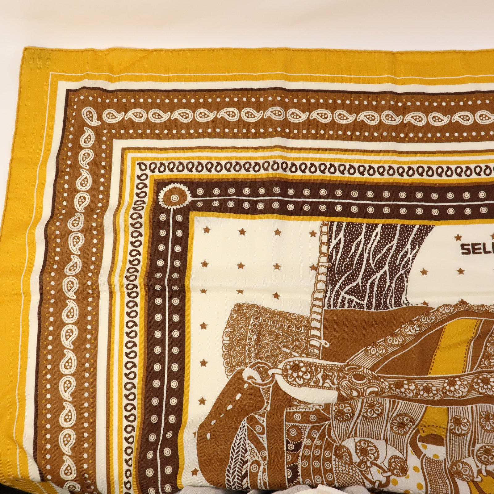 HERMES 羊絨/絲質Scarf 140X140絲巾