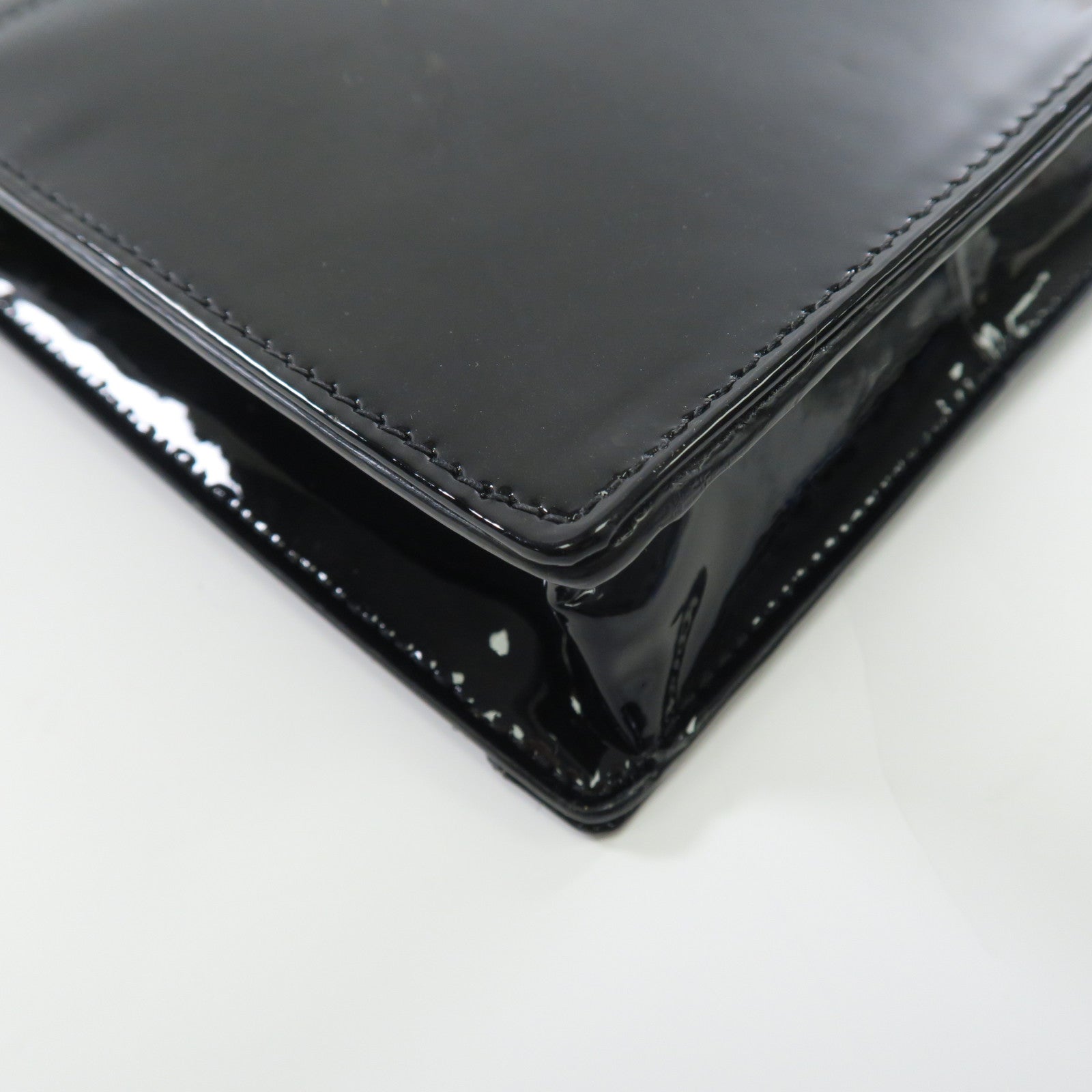 SAINT LAURENT 漆皮皮革Chain Shoulder Bag金扣鏈帶肩背袋黑色