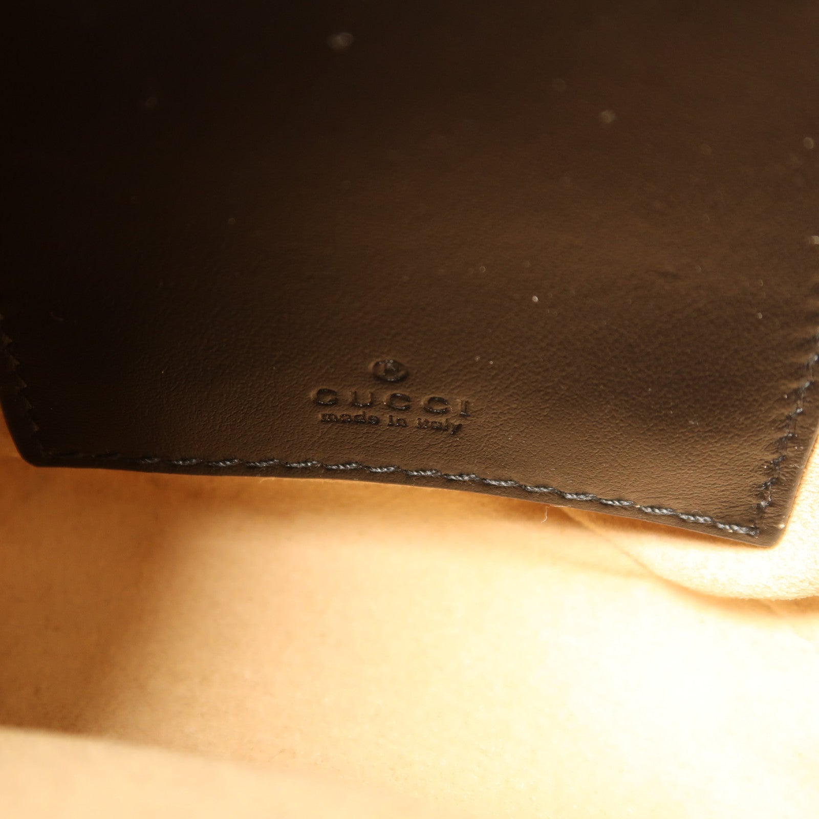 GUCCI 牛皮皮革GG Marmont Bucket金扣鏈帶肩背袋