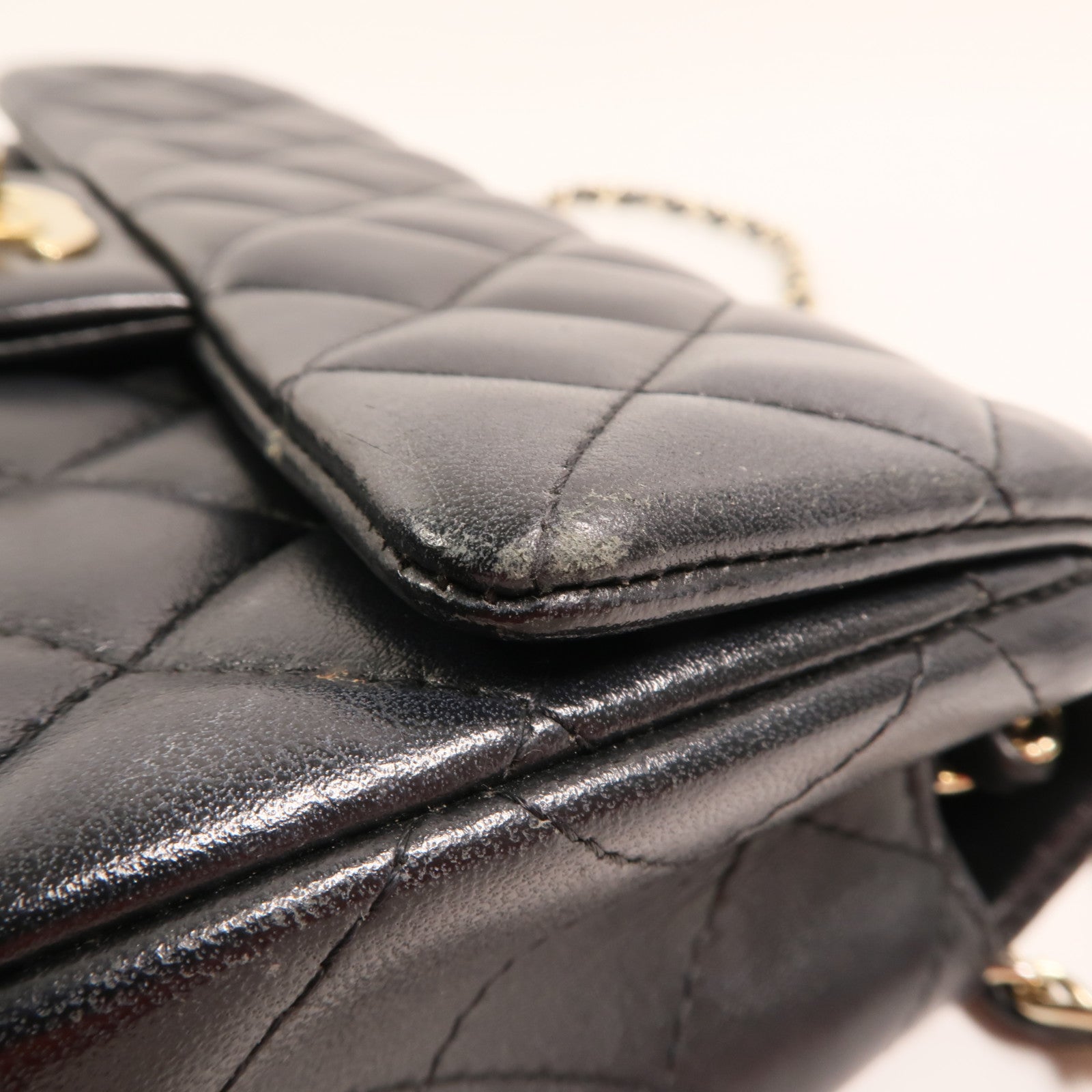 CHANEL 羊皮皮革Chain Shoulder金扣鏈帶肩背袋