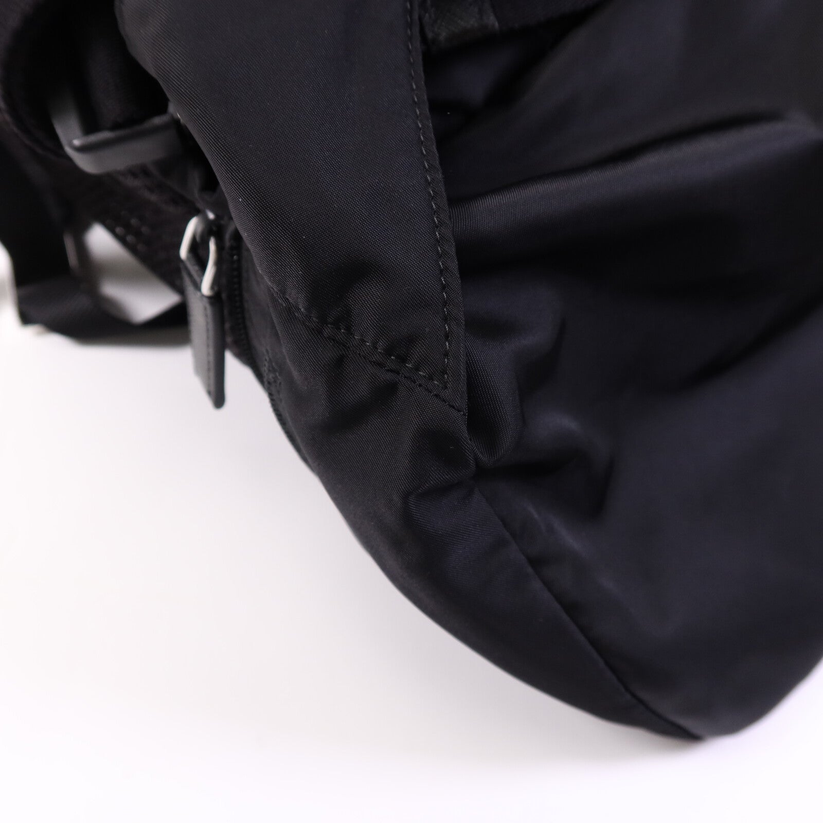 PRADA 尼龍Re-Nylon BackPack銀扣背包