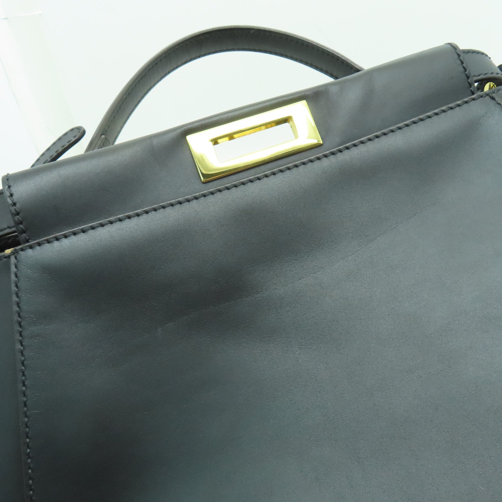 FENDI 牛皮皮革Peekaboo金扣手挽肩背兩用袋黑色