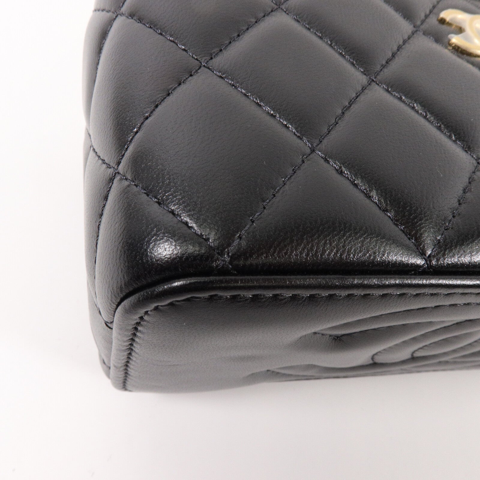 CHANEL 羊皮皮革Vanity Case鏈帶肩背袋