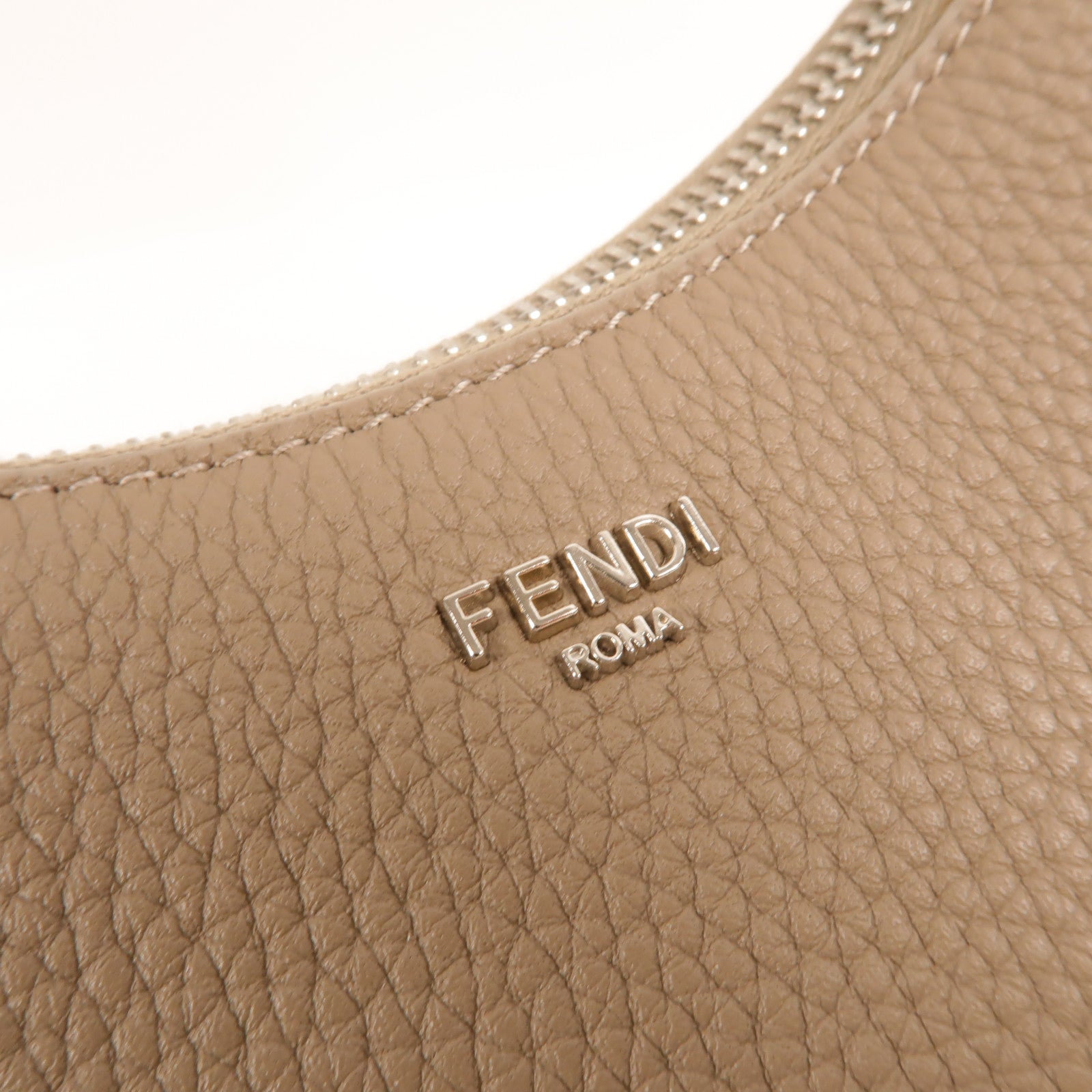 FENDI 牛皮皮革Mini Fendessence Bag手挽袋