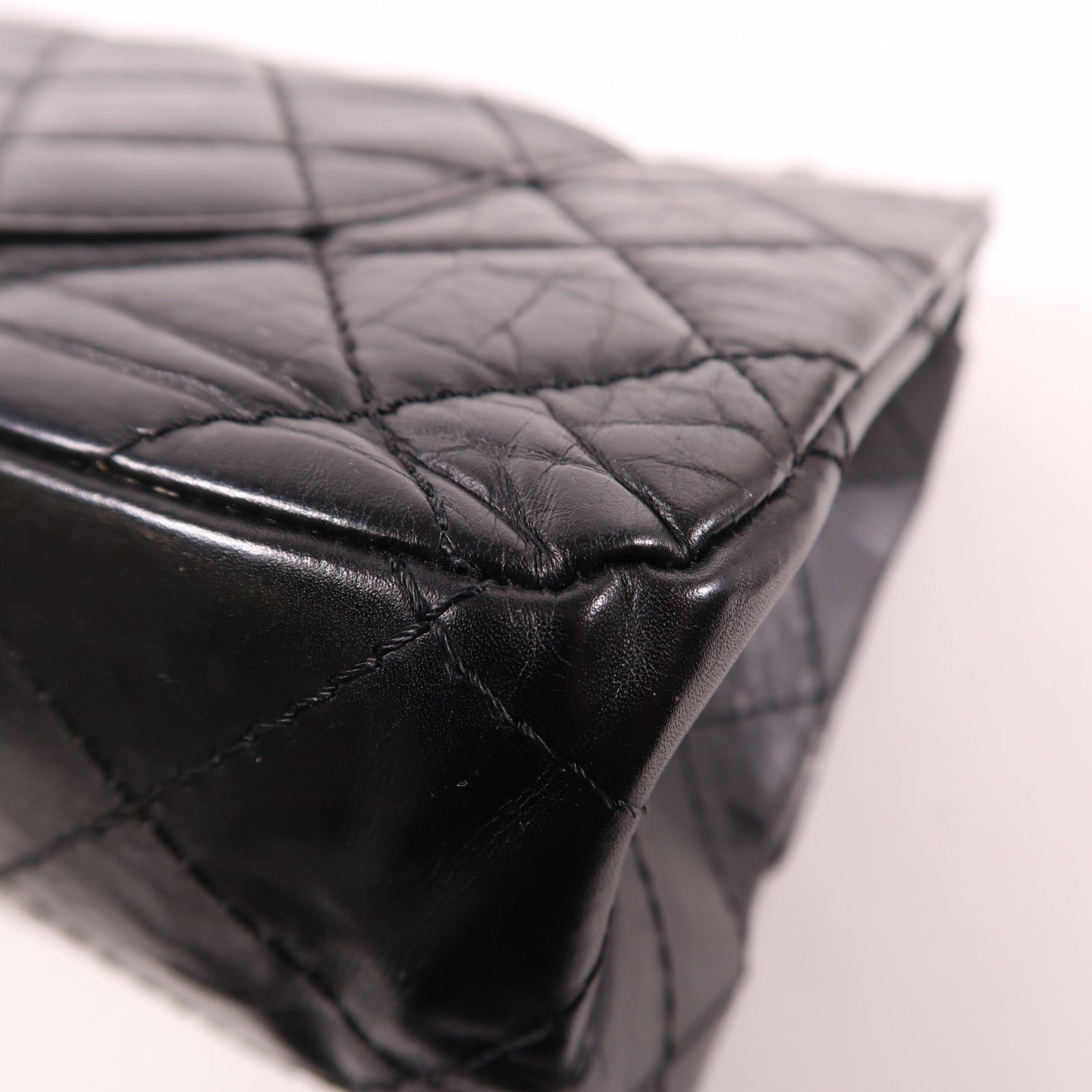 CHANEL 牛皮皮革2.55 Jumbo銀扣鏈帶肩背袋