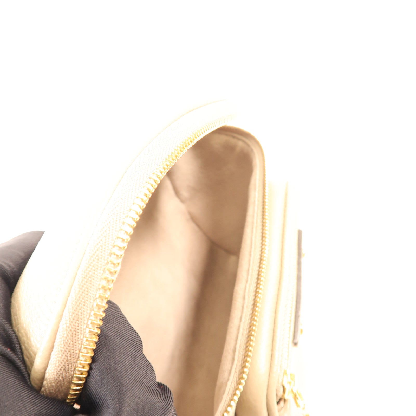 LOUIS VUITTON Monogram Empreinte Mini Bumbag金扣手挽肩背兩用袋
