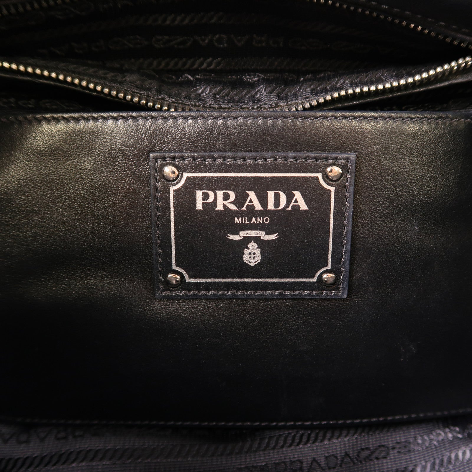 PRADA 牛皮皮革2 Way Shoulder銀扣手挽肩背兩用袋